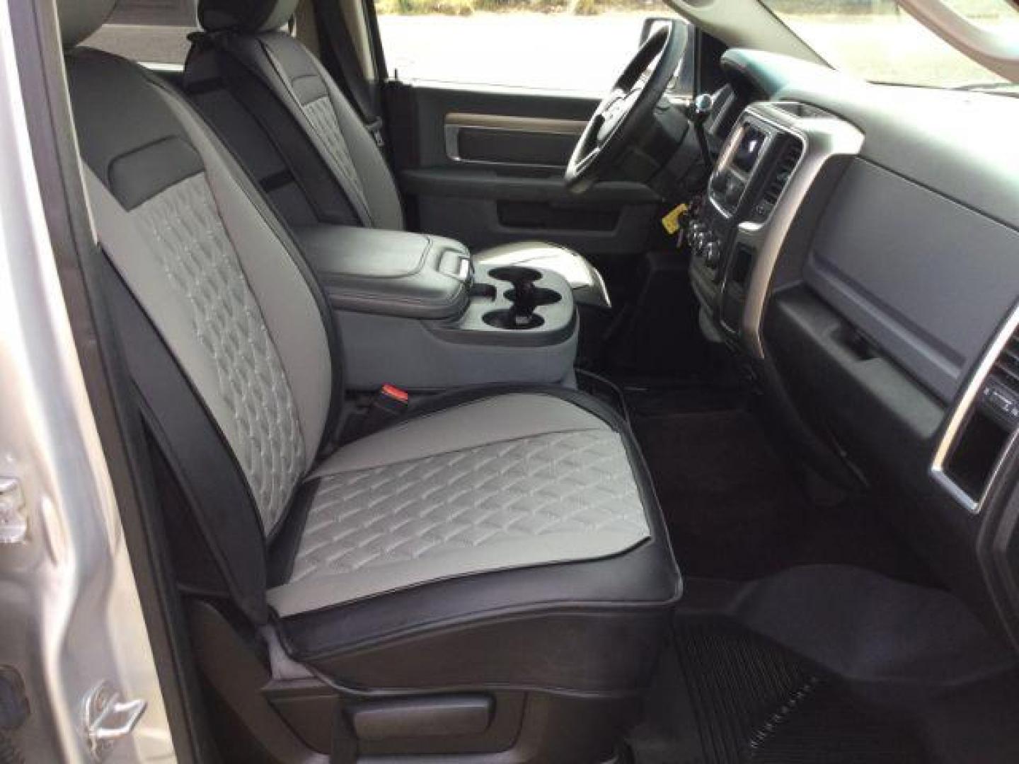 2013 Bright Silver Metallic Clearcoat /Diesel Gray/Black Ram 1500 SLT (1C6RR7LT0DS) with an HEMI 5.7L V-8 variable valve control engine, 6-Speed Automatic transmission, located at 1801 Main Street, Lewiston, 83501, (208) 743-9371, 46.417065, -117.004799 - Photo#17