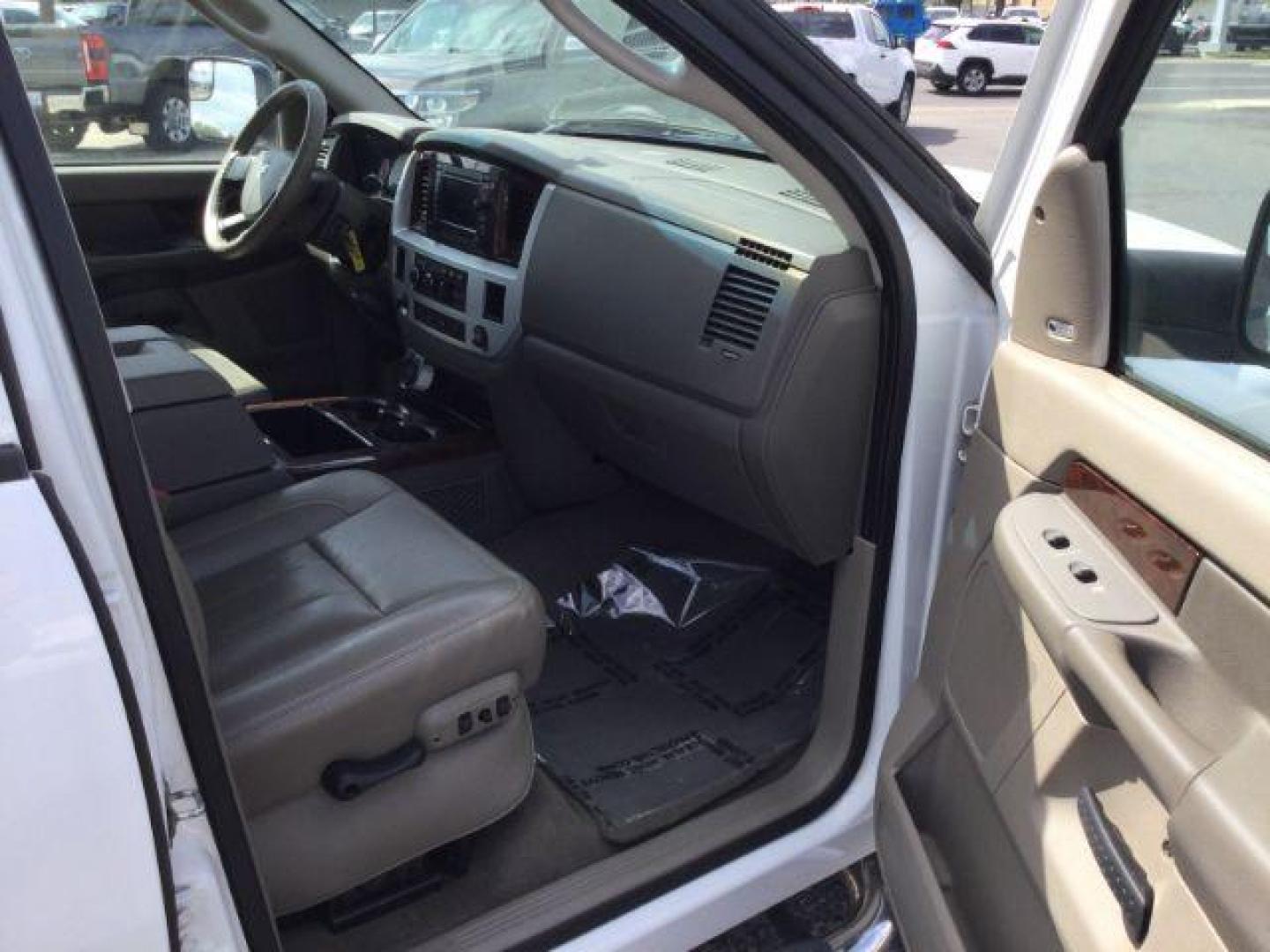 2008 Bright White Clearcoat /Khaki Dodge Ram 3500 Laramie (3D7ML48A98G) with an Cummins 6.7L I-6 diesel direct injection engine, 6-Speed Automatic transmission, located at 1801 Main Street, Lewiston, 83501, (208) 743-9371, 46.417065, -117.004799 - Photo#10