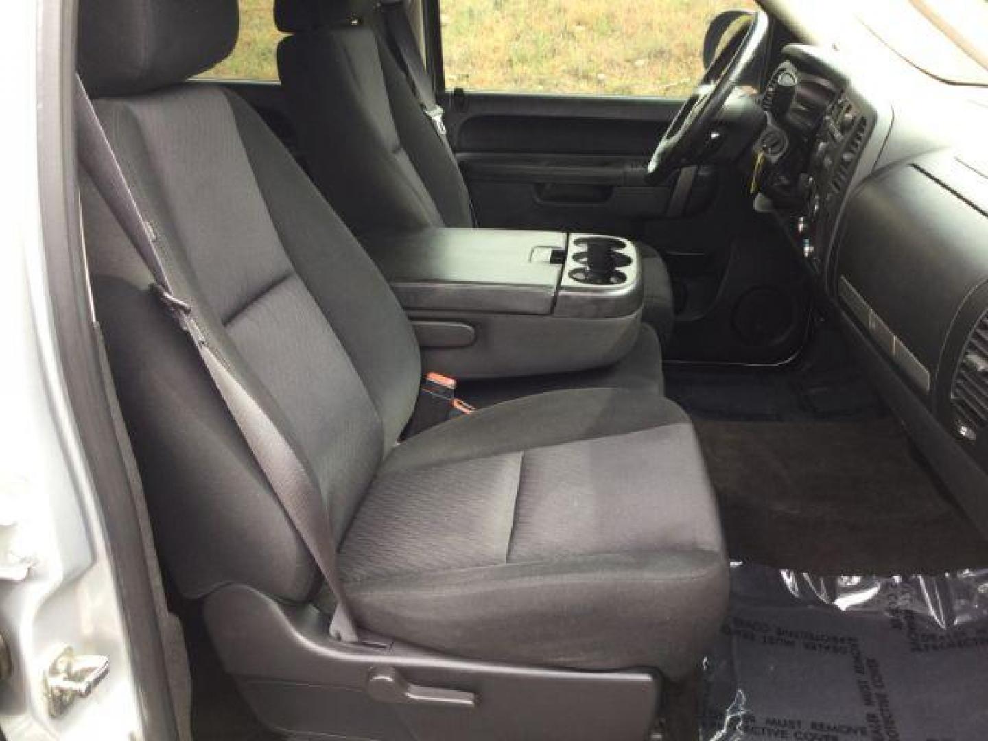 2013 Quicksilver Metallic /Ebony GMC Sierra 1500 SLE (3GTP2VE72DG) with an 5.3L V8 engine, 6-Speed Automatic transmission, located at 1801 Main Street, Lewiston, 83501, (208) 743-9371, 46.417065, -117.004799 - Photo#23