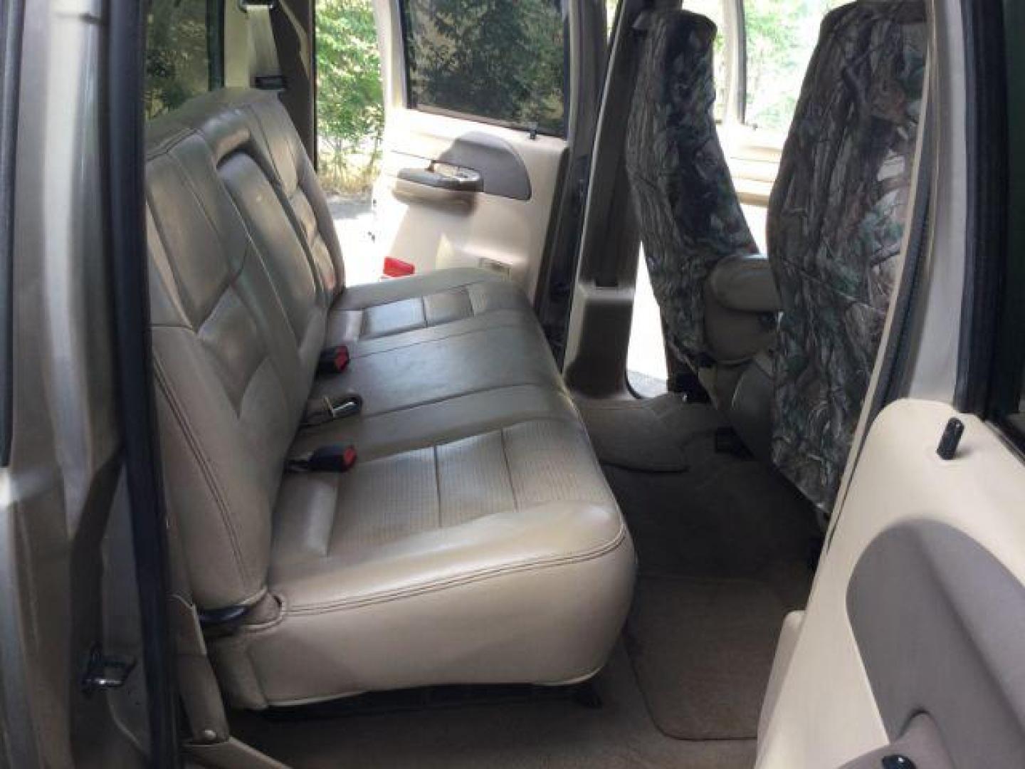 2004 Arizona Beige Metallic /Castano Leather Interior Ford F-350 Lariat Crew Cab Long Bed 4WD (1FTSW31P94E) with an 6.0L V8 OHV 32V TURBO DIESEL engine, 6-Speed Manual transmission, located at 1801 Main Street, Lewiston, 83501, (208) 743-9371, 46.417065, -117.004799 - Photo#10