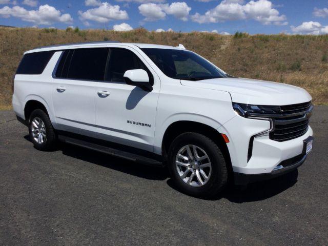 photo of 2023 Chevrolet Suburban 4WD LT