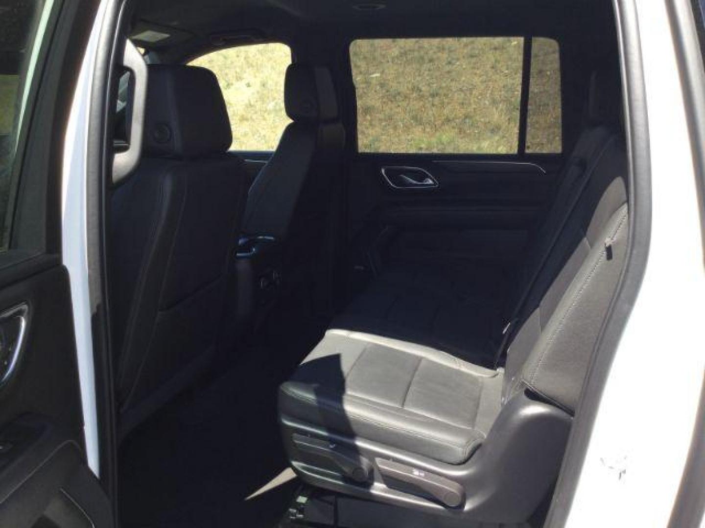 2023 Summit White /Jet Black Chevrolet Suburban 4WD LT (1GNSKCKD2PR) with an EcoTec3 5.3L V-8 gasoline direct injection engine, 10 speed automatic transmission, located at 1801 Main Street, Lewiston, 83501, (208) 743-9371, 46.417065, -117.004799 - Photo#17