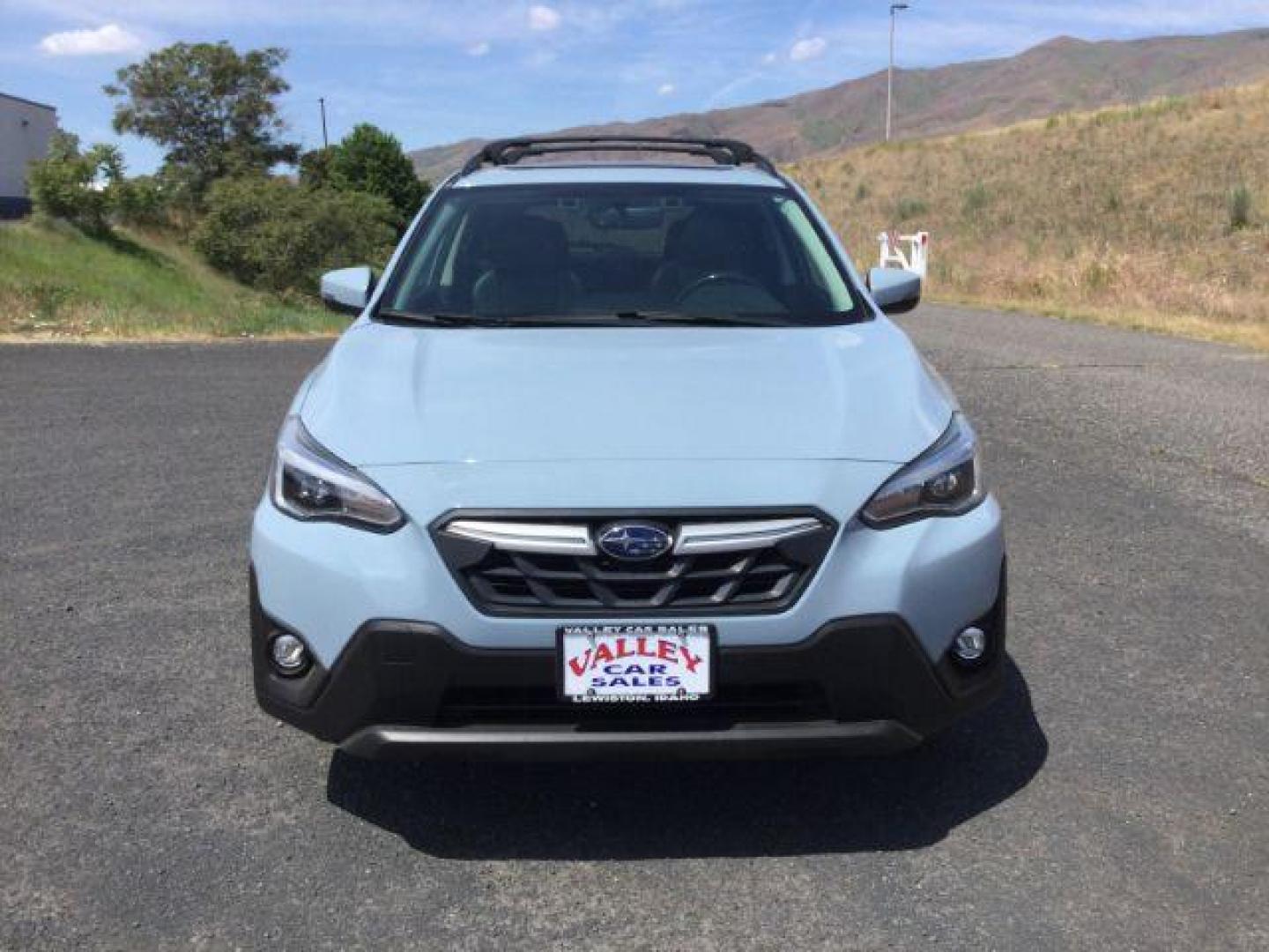 2021 Horizon Blue Pearl /black leather Subaru Crosstrek Limited (JF2GTHMC3M8) with an 2.5L H-4 gasoline direct injection engine, Automatic, CVT w/Lineartronic transmission, located at 1801 Main Street, Lewiston, 83501, (208) 743-9371, 46.417065, -117.004799 - Photo#6