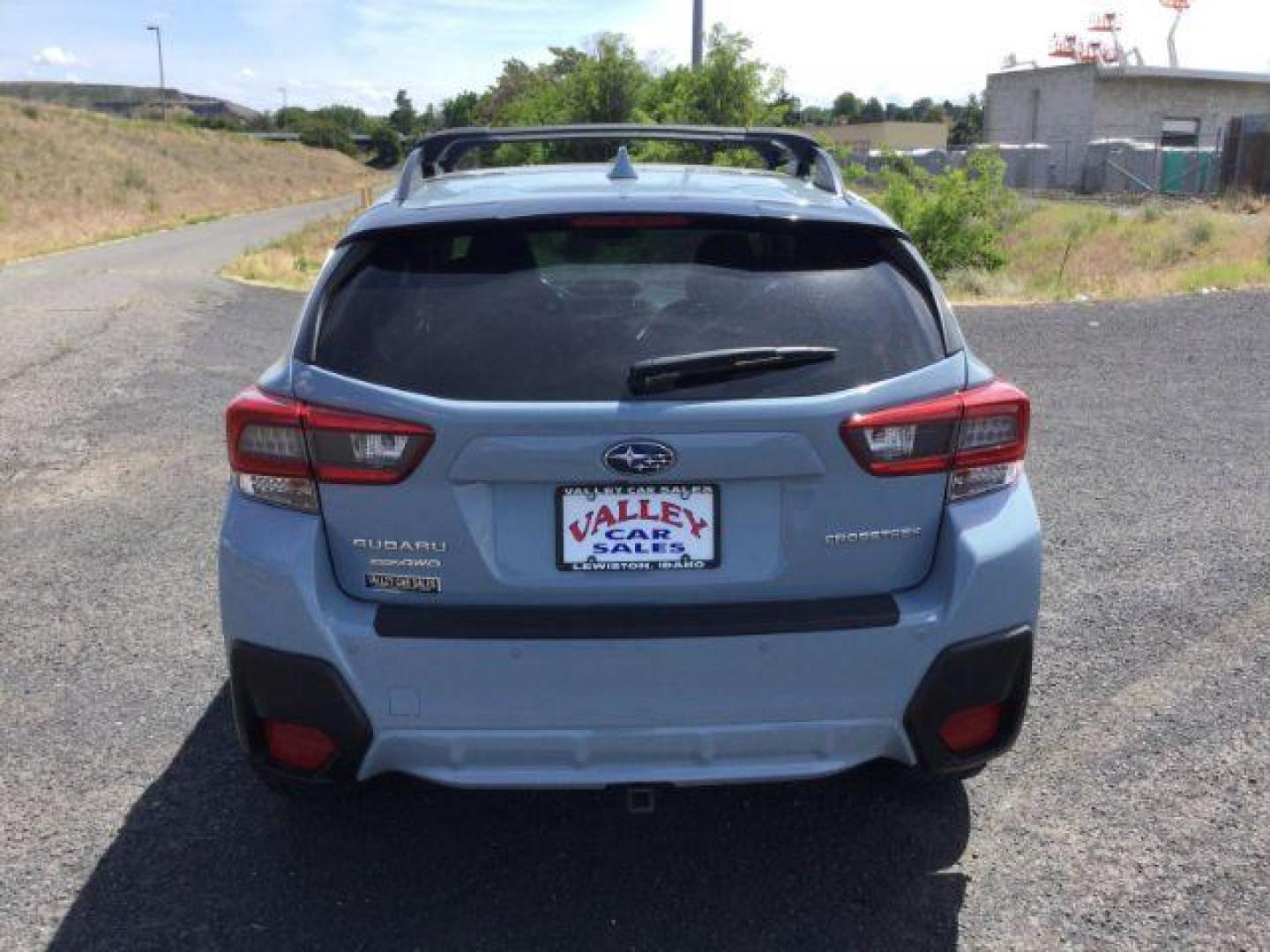 2021 Horizon Blue Pearl /black leather Subaru Crosstrek Limited (JF2GTHMC3M8) with an 2.5L H-4 gasoline direct injection engine, Automatic, CVT w/Lineartronic transmission, located at 1801 Main Street, Lewiston, 83501, (208) 743-9371, 46.417065, -117.004799 - Photo#9