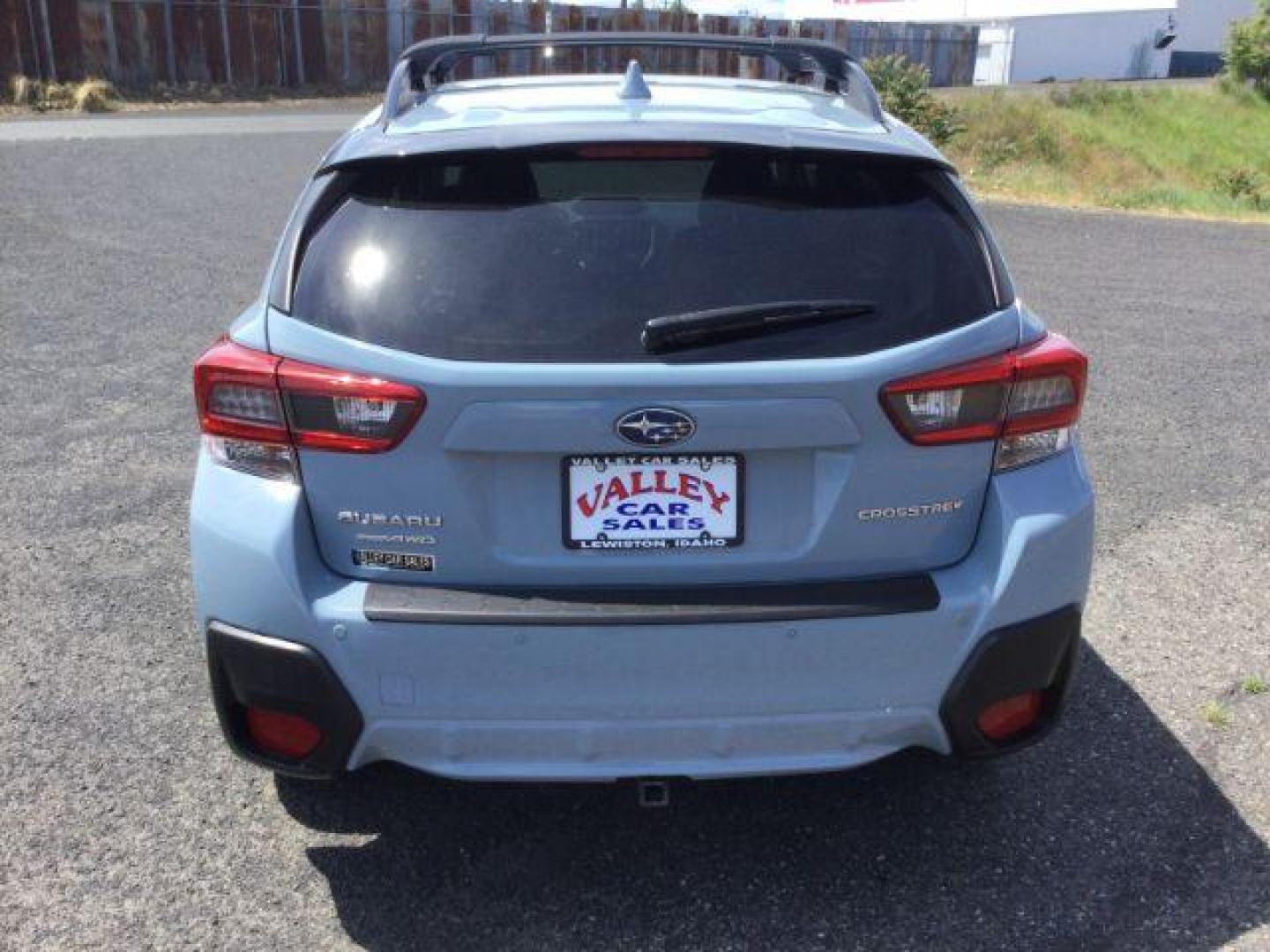 2021 Horizon Blue Pearl /black leather Subaru Crosstrek Limited (JF2GTHMC3M8) with an 2.5L H-4 gasoline direct injection engine, Automatic, CVT w/Lineartronic transmission, located at 1801 Main Street, Lewiston, 83501, (208) 743-9371, 46.417065, -117.004799 - Photo#22