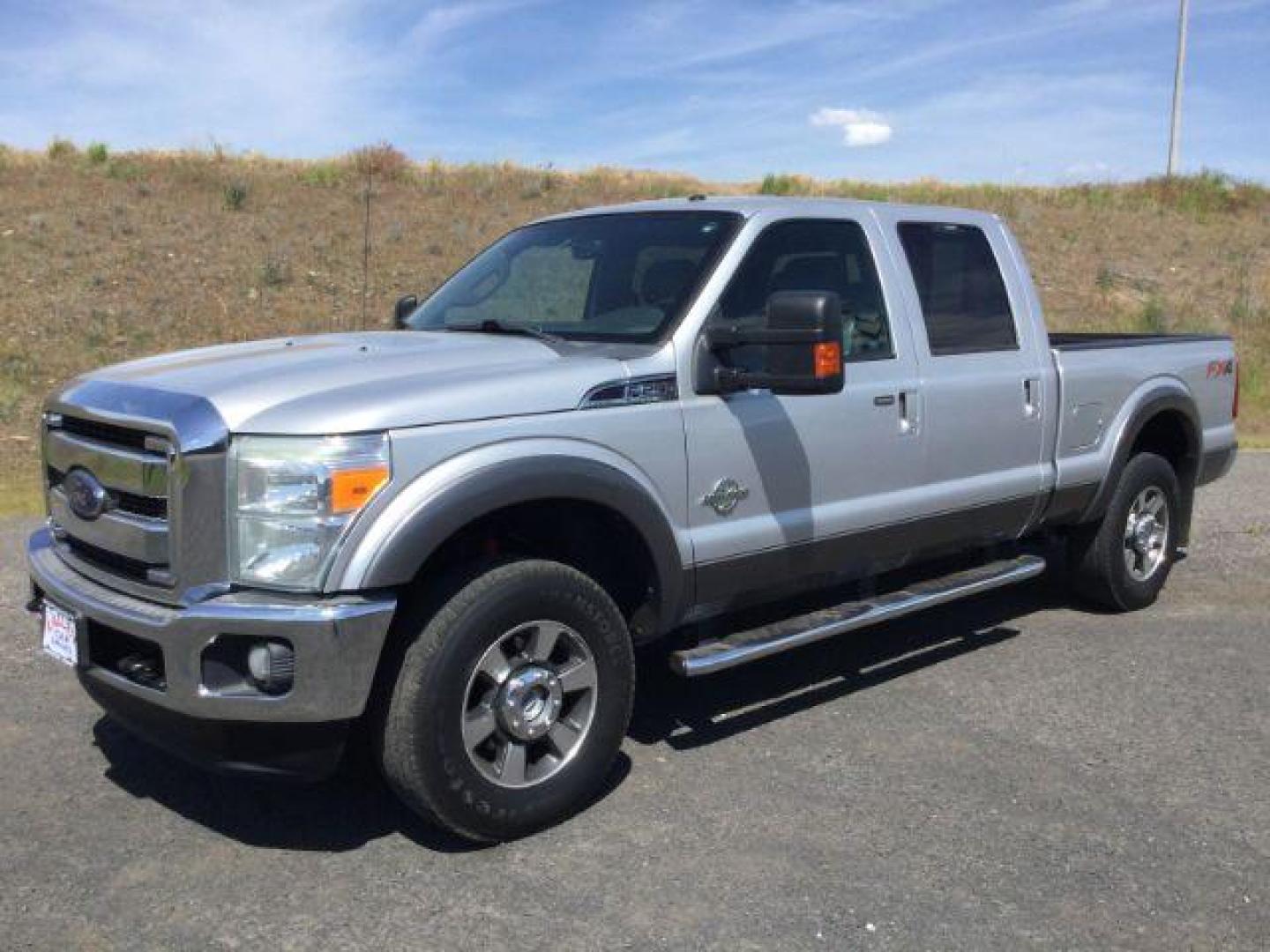 2012 Ford F-250 Lariat 4x4 Crew Cab 172 in's photo
