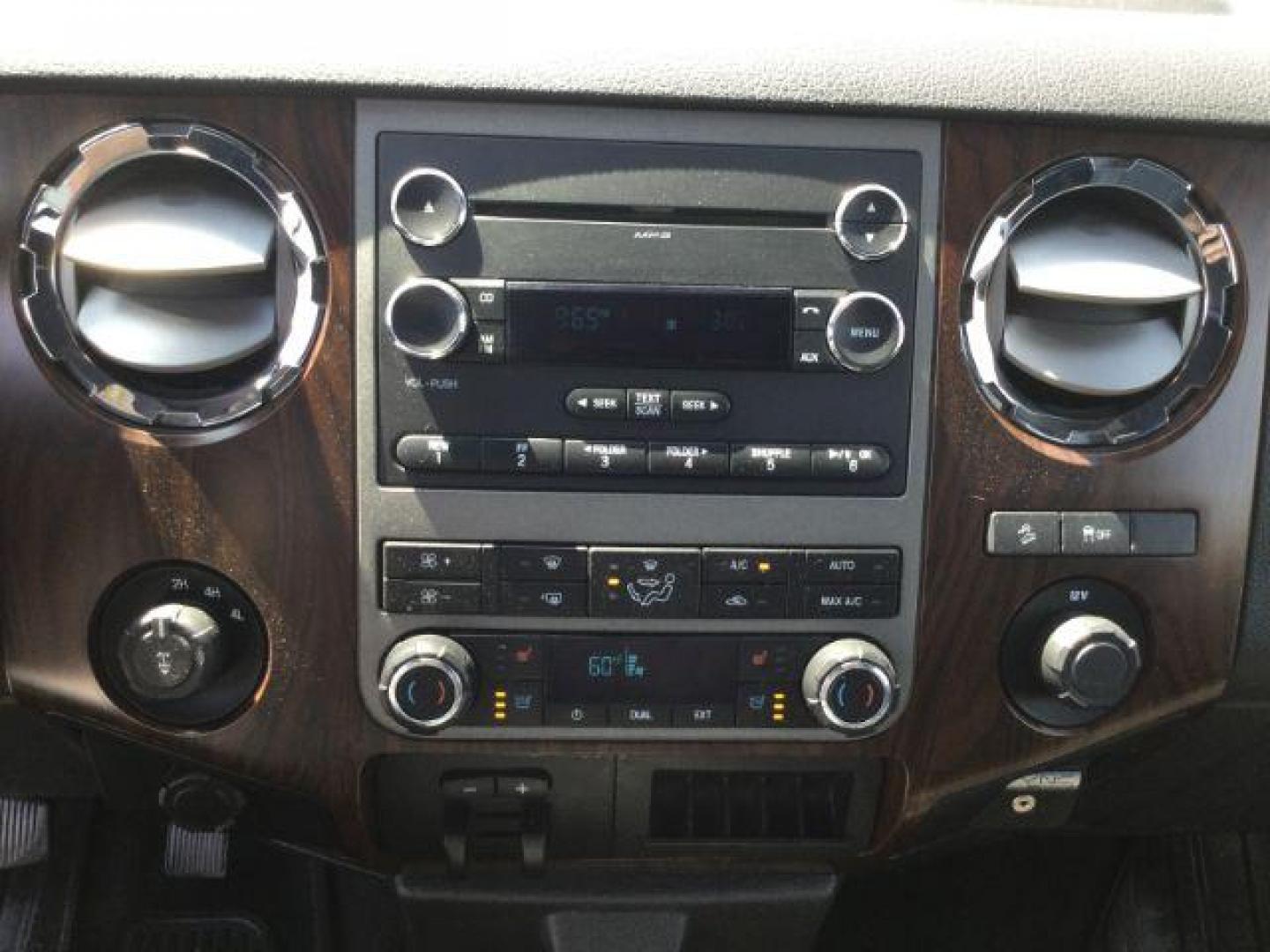 2012 Ingot Silver Metallic /Black Ford F-250 LARIAT (1FT7W2BT1CE) with an Powerstroke 6.7L V-8 diesel direct injection engine, 6-Speed Automatic transmission, located at 1801 Main Street, Lewiston, 83501, (208) 743-9371, 46.417065, -117.004799 - Photo#5