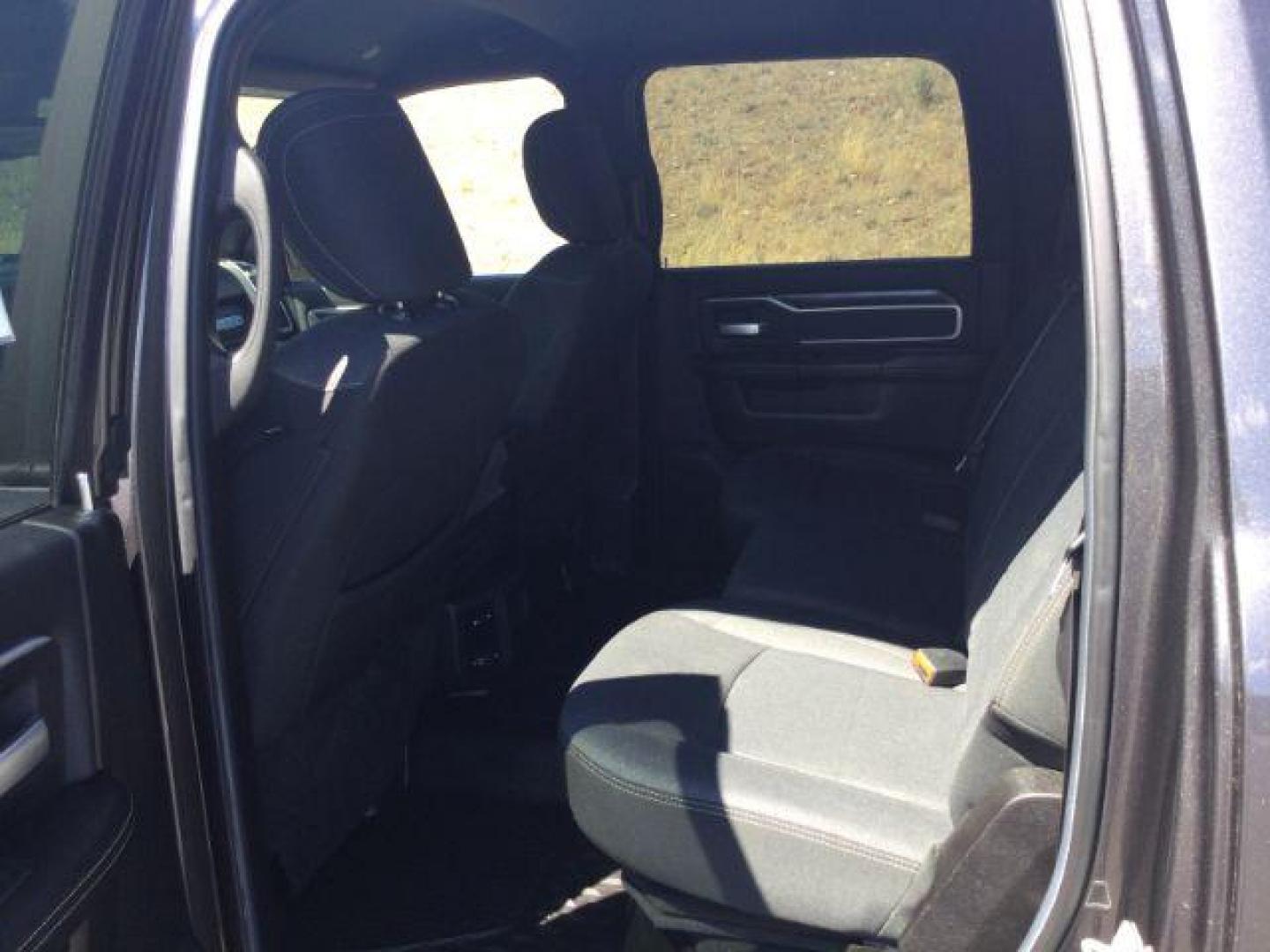 2019 Granite Crystal Metallic Clearcoat /Diesel Gray/Black Ram 3500 Big Horn Crew Cab 4x4 8' Box (3C63R3HL1KG) with an Cummins 6.7L I-6 diesel direct injection engine, 6-Speed Automatic transmission, located at 1801 Main Street, Lewiston, 83501, (208) 743-9371, 46.417065, -117.004799- Photo#11