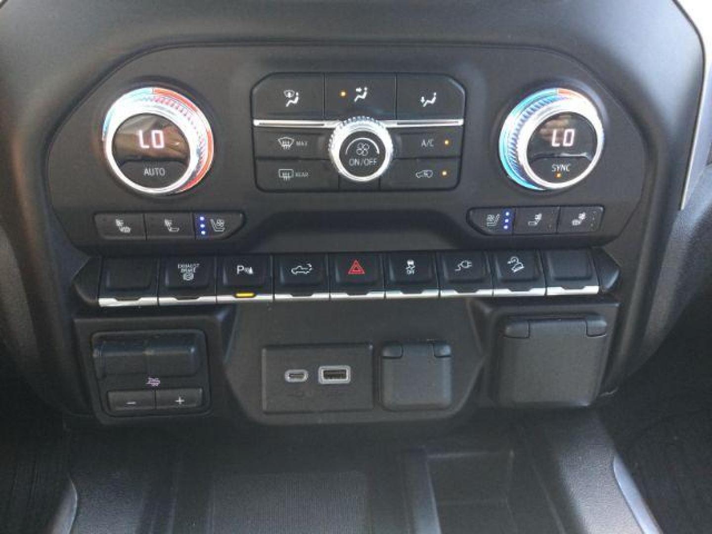 2023 Summit White /Jet Black GMC Sierra 2500HD SLT (1GT49NEY4PF) with an Duramax 6.6L V-8 diesel direct injection engine, 10 speed automatic transmission, located at 1801 Main Street, Lewiston, 83501, (208) 743-9371, 46.417065, -117.004799- Photo#15