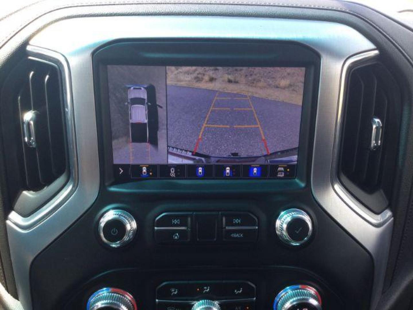 2023 Summit White /Jet Black GMC Sierra 2500HD SLT (1GT49NEY4PF) with an Duramax 6.6L V-8 diesel direct injection engine, 10 speed automatic transmission, located at 1801 Main Street, Lewiston, 83501, (208) 743-9371, 46.417065, -117.004799- Photo#19