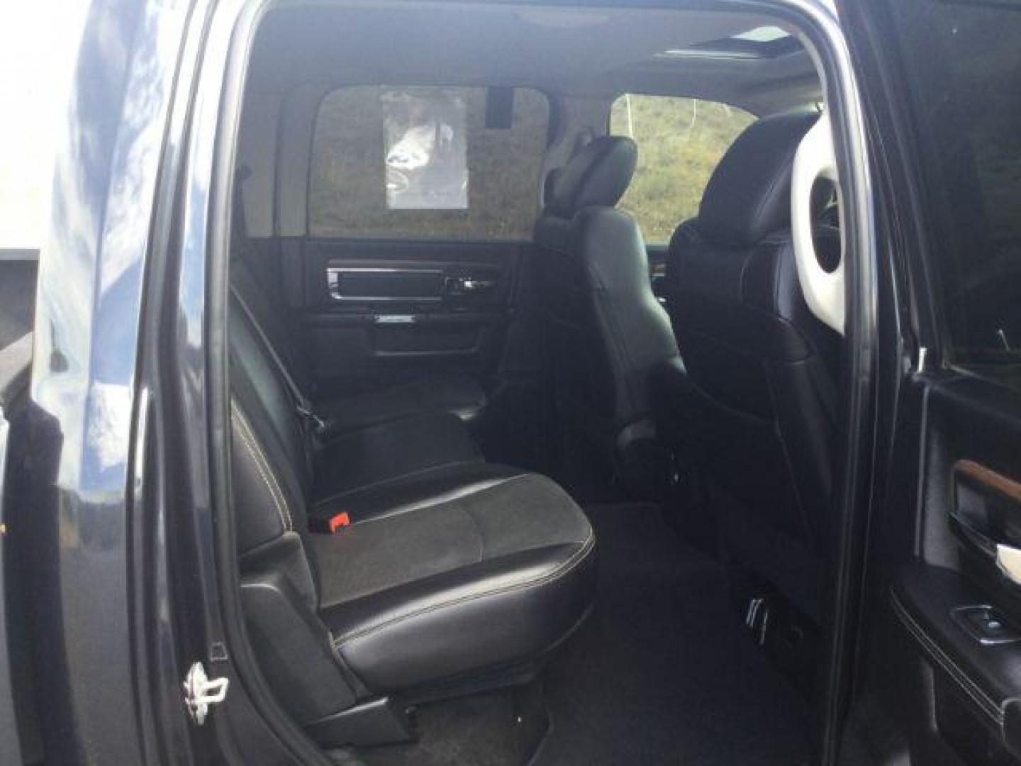 2017 Maximum Steel Metallic Clearcoat /Black Ram 2500 Laramie Crew Cab 4x4 6'4 Box (3C6UR5FL8HG) with an Cummins 6.7L I-6 diesel direct injection engine, 6-Speed Automatic transmission, located at 1801 Main Street, Lewiston, 83501, (208) 743-9371, 46.417065, -117.004799 - Photo#13