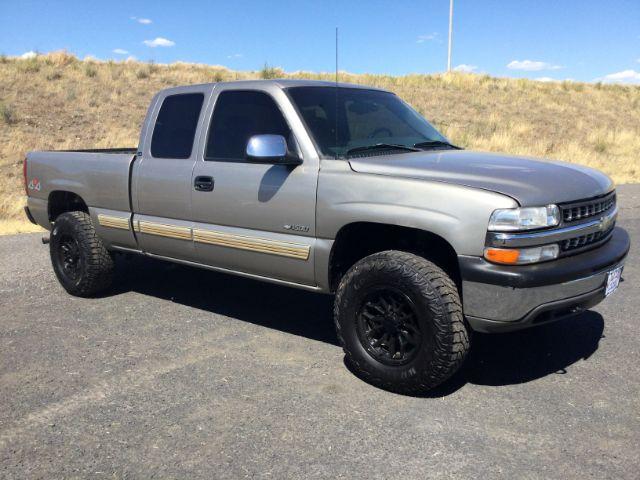 photo of 2002 Chevrolet Silverado 1500 LS