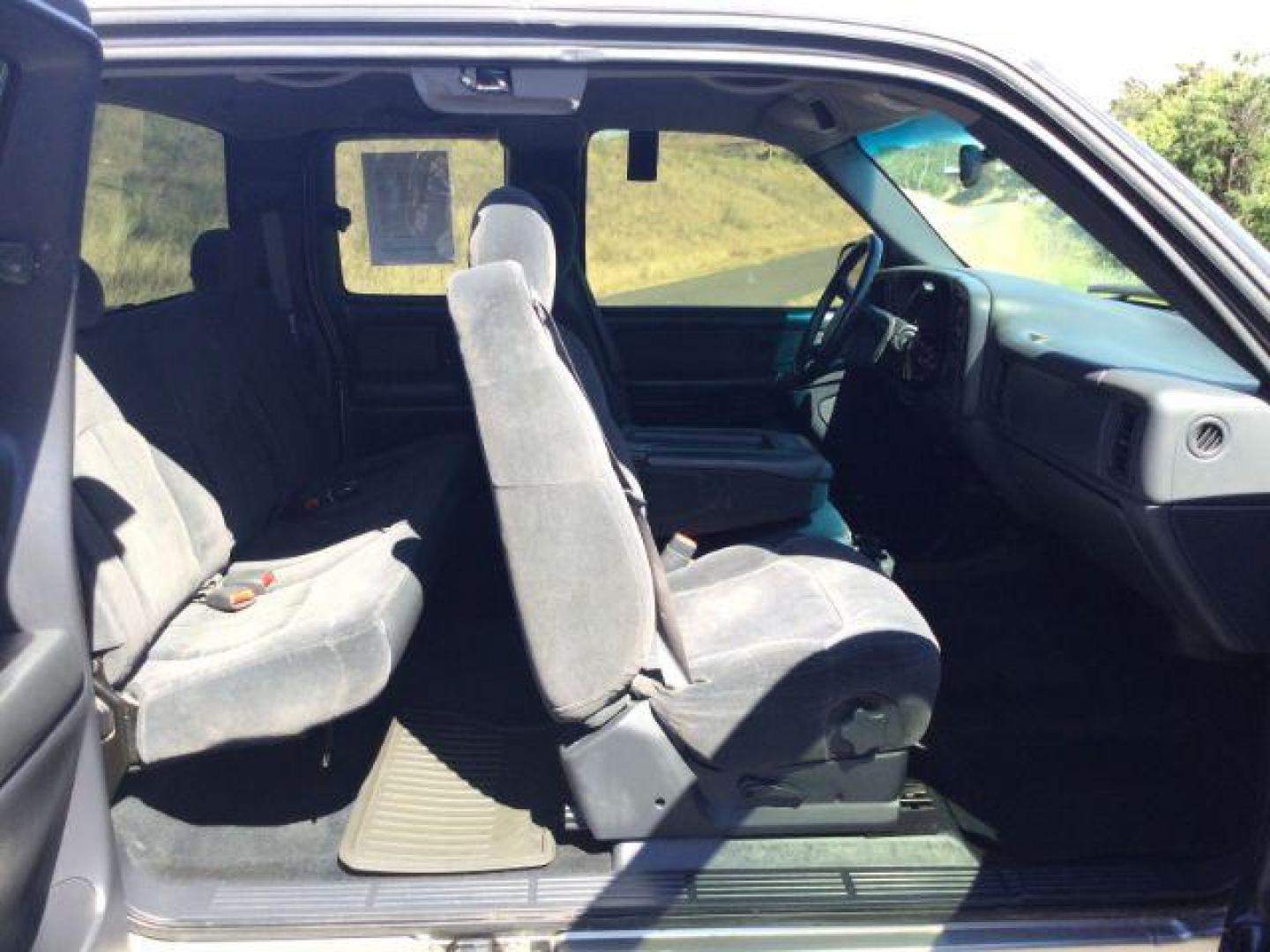 2002 Light Pewter Metallic /Graphite Chevrolet Silverado 1500 LS (2GCEK19T021) with an Vortec 5.3L V-8 regular unleaded engine, 4 Speed Automatic transmission, located at 1801 Main Street, Lewiston, 83501, (208) 743-9371, 46.417065, -117.004799 - Photo#18