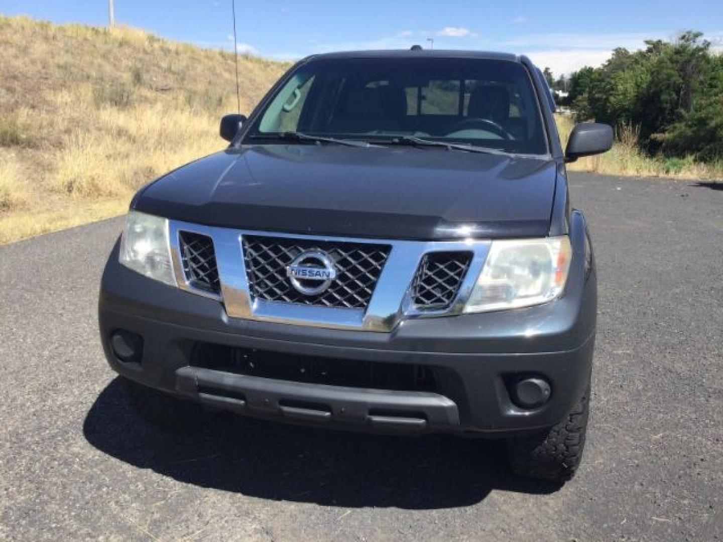 2014 Night Armor /Steel Nissan Frontier SV (1N6AD0EV9EN) with an VQ 4L V-6 DOHC engine, 5-Speed Automatic transmission, located at 1801 Main Street, Lewiston, 83501, (208) 743-9371, 46.417065, -117.004799- Photo#5