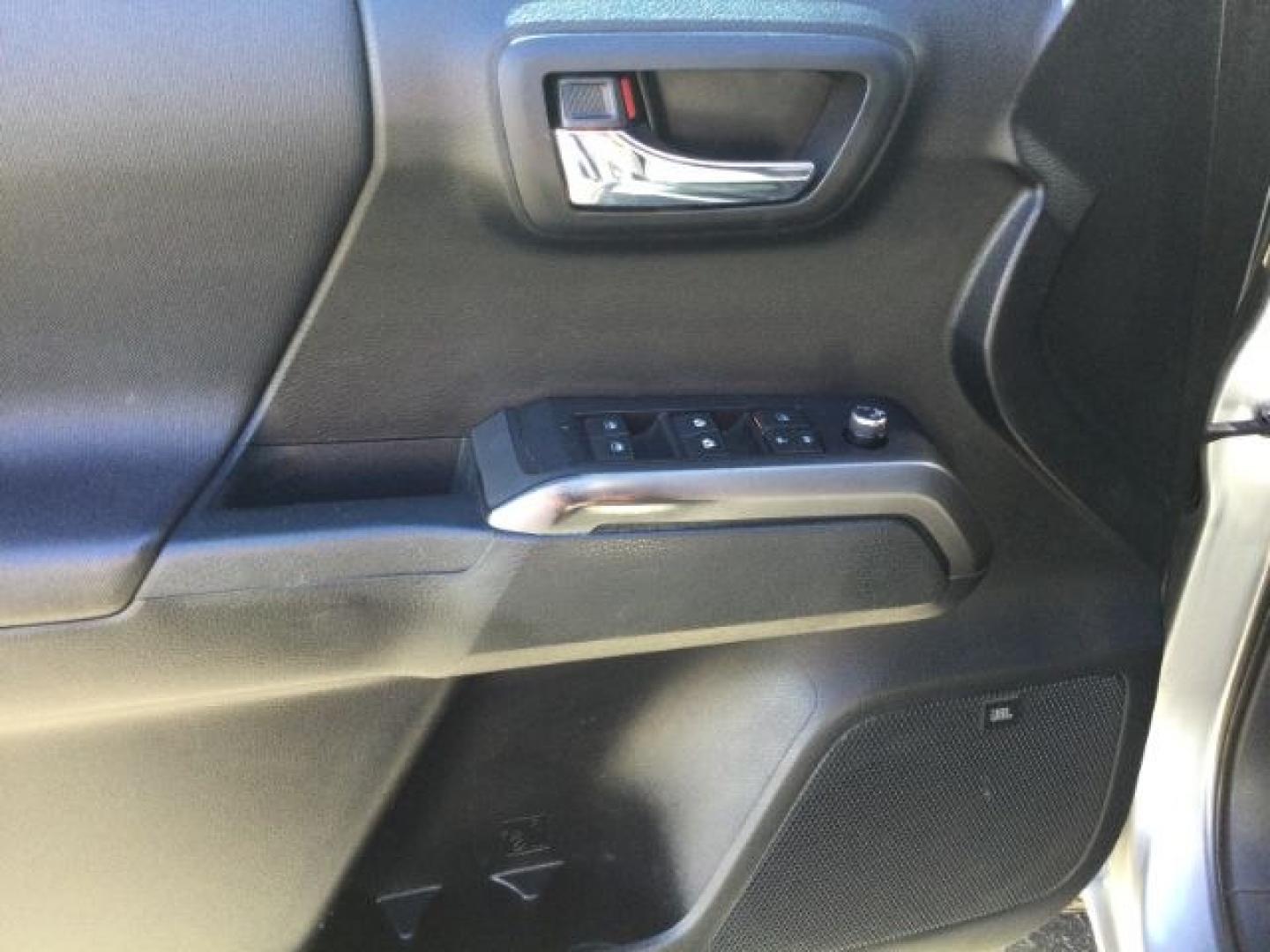 2016 Silver Sky Metallic /Graphite w/Gun Metal Toyota Tacoma TRD Sport Crew Cab 5.5ft bed (3TMCZ5AN4GM) with an 3.5L V-6 port/direct injection engine, 6-Speed Automatic transmission, located at 1801 Main Street, Lewiston, 83501, (208) 743-9371, 46.417065, -117.004799- Photo#15