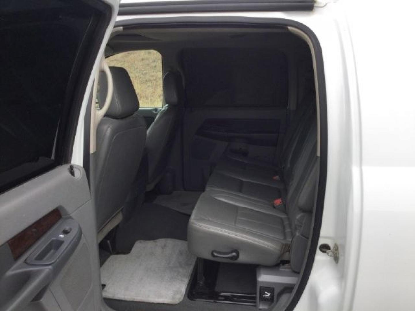 2008 Bright White Clearcoat /Medium Slate Grey Dodge Ram 3500 Laramie (3D7MX39A68G) with an Cummins 6.7L I-6 diesel direct injection engine, 6-Speed Automatic transmission, located at 1801 Main Street, Lewiston, 83501, (208) 743-9371, 46.417065, -117.004799- Photo#10