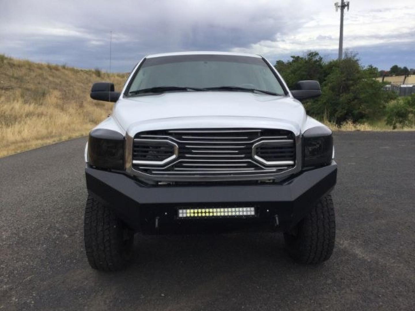 2008 Bright White Clearcoat /Medium Slate Grey Dodge Ram 3500 Laramie (3D7MX39A68G) with an Cummins 6.7L I-6 diesel direct injection engine, 6-Speed Automatic transmission, located at 1801 Main Street, Lewiston, 83501, (208) 743-9371, 46.417065, -117.004799- Photo#11