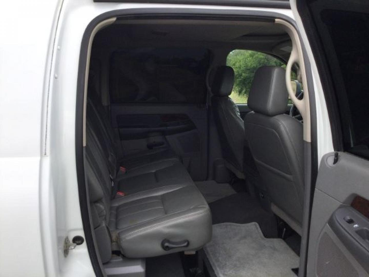 2008 Bright White Clearcoat /Medium Slate Grey Dodge Ram 3500 Laramie (3D7MX39A68G) with an Cummins 6.7L I-6 diesel direct injection engine, 6-Speed Automatic transmission, located at 1801 Main Street, Lewiston, 83501, (208) 743-9371, 46.417065, -117.004799- Photo#15
