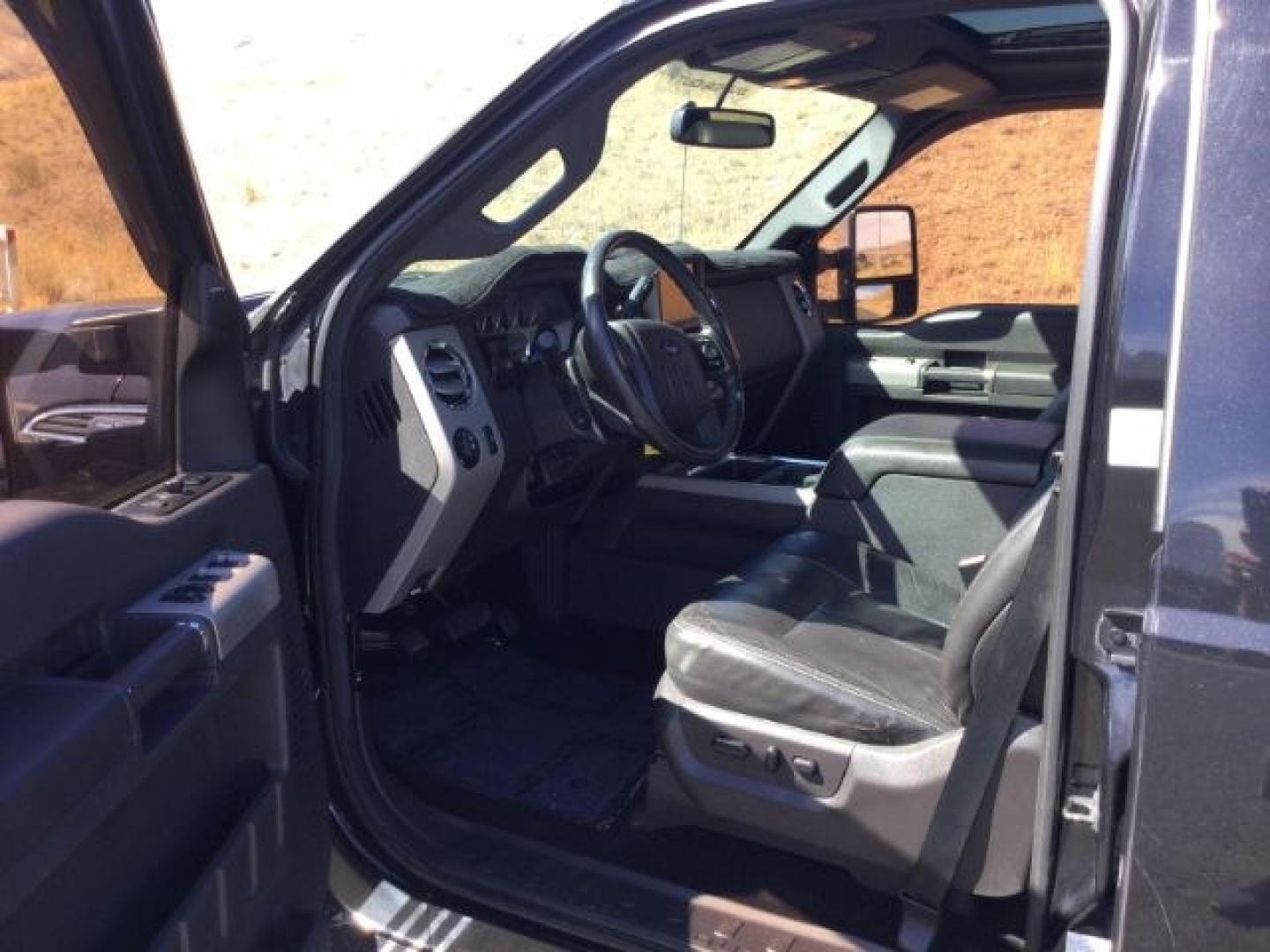 2014 Tuxedo Black Metallic /Black Ford F-350 LARIAT (1FT8W3BTXEE) with an Powerstroke 6.7L V-8 diesel direct injection engine, 6-Speed Automatic transmission, located at 1801 Main Street, Lewiston, 83501, (208) 743-9371, 46.417065, -117.004799- Photo#4