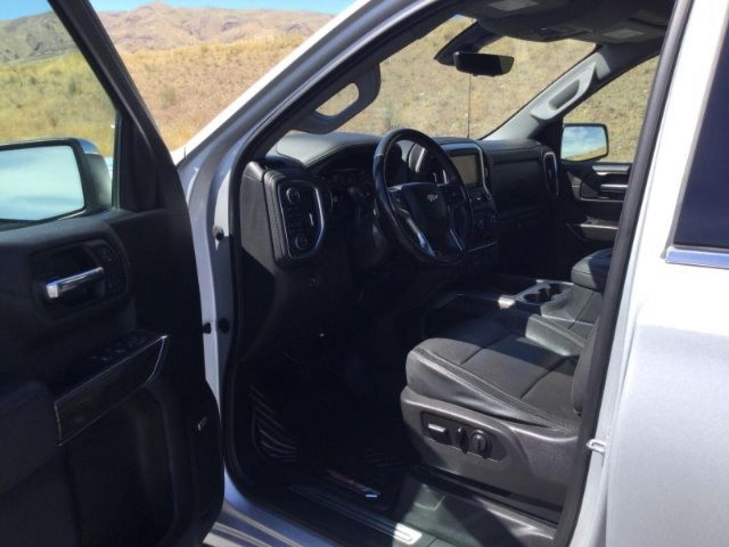 2020 Silver Ice Metallic /Jet Black Chevrolet Silverado 1500 LTZ (1GCUYGED0LZ) with an EcoTec3 5.3L V-8 gasoline direct injection engine, 8-Speed Automatic transmission, located at 1801 Main Street, Lewiston, 83501, (208) 743-9371, 46.417065, -117.004799- Photo#3
