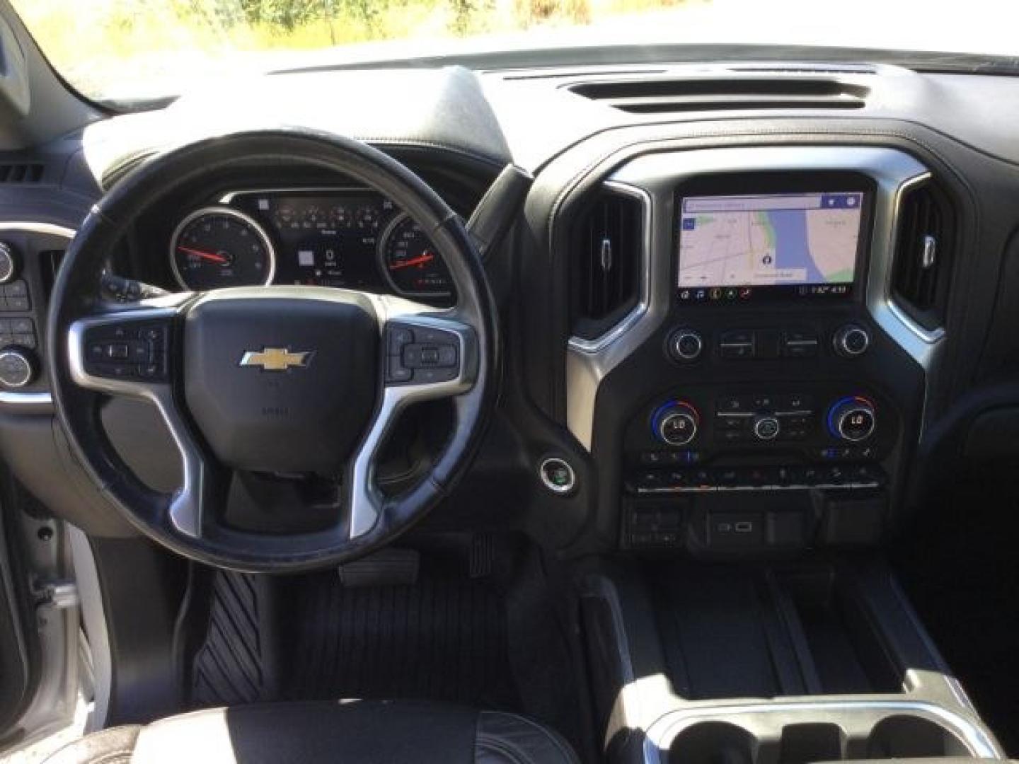 2020 Silver Ice Metallic /Jet Black Chevrolet Silverado 1500 LTZ (1GCUYGED0LZ) with an EcoTec3 5.3L V-8 gasoline direct injection engine, 8-Speed Automatic transmission, located at 1801 Main Street, Lewiston, 83501, (208) 743-9371, 46.417065, -117.004799- Photo#5