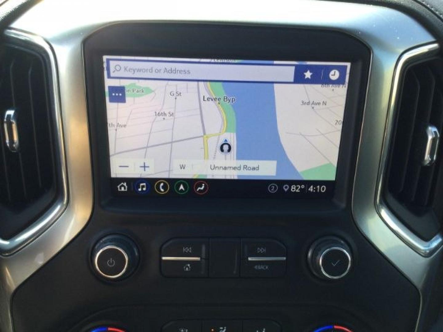 2020 Silver Ice Metallic /Jet Black Chevrolet Silverado 1500 LTZ (1GCUYGED0LZ) with an EcoTec3 5.3L V-8 gasoline direct injection engine, 8-Speed Automatic transmission, located at 1801 Main Street, Lewiston, 83501, (208) 743-9371, 46.417065, -117.004799- Photo#15