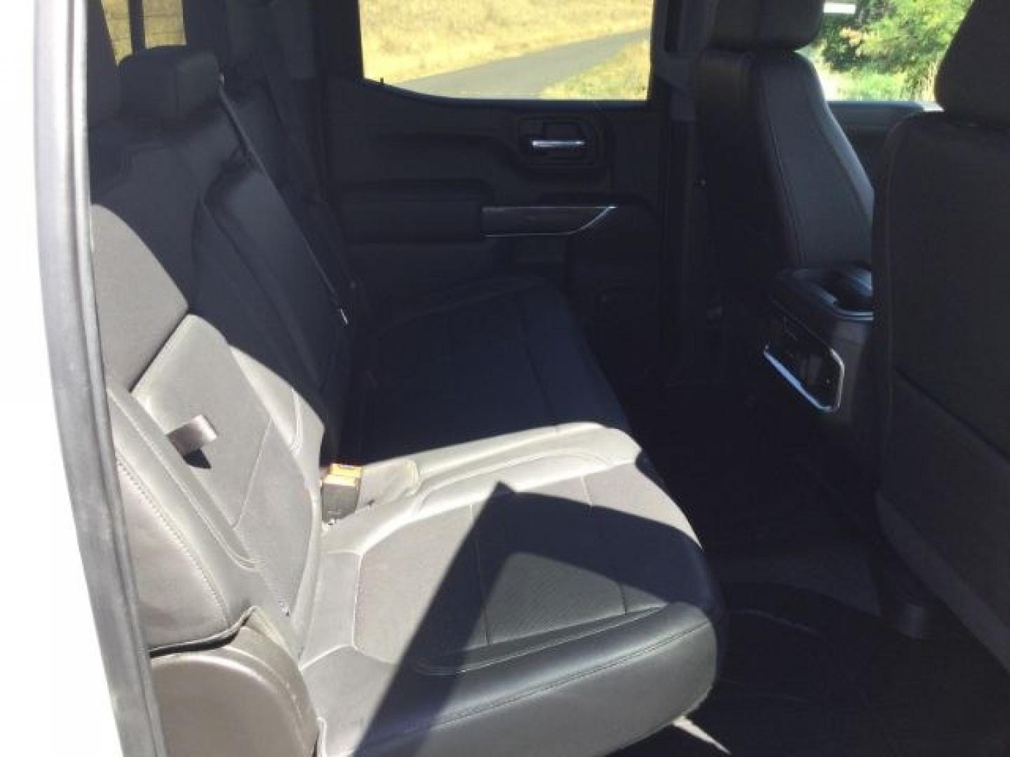 2020 Silver Ice Metallic /Jet Black Chevrolet Silverado 1500 LTZ (1GCUYGED0LZ) with an EcoTec3 5.3L V-8 gasoline direct injection engine, 8-Speed Automatic transmission, located at 1801 Main Street, Lewiston, 83501, (208) 743-9371, 46.417065, -117.004799- Photo#22