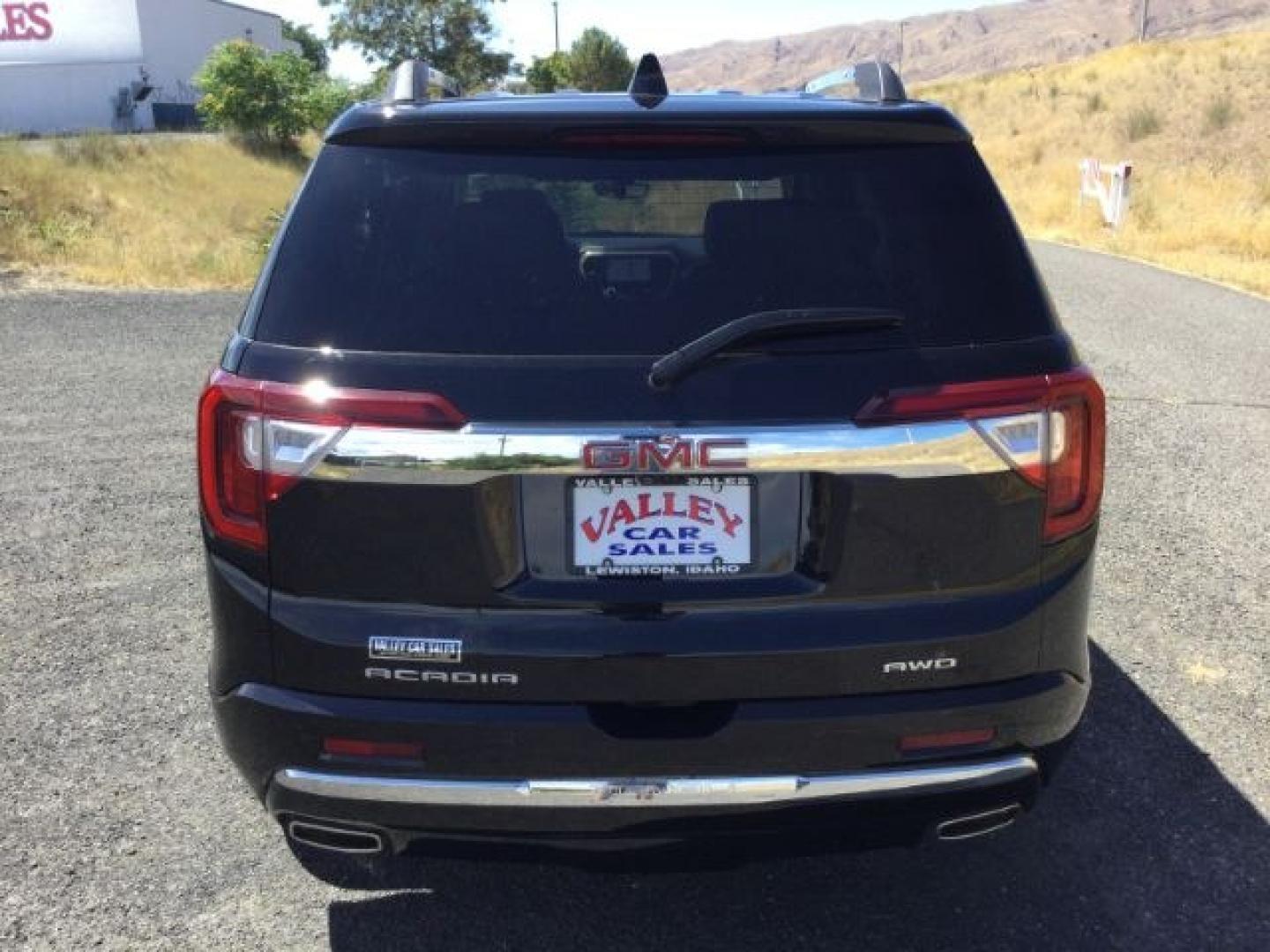 2021 Ebony Twilight Metallic /Jet Black GMC Acadia Denali (1GKKNXLSXMZ) with an 3.6L V-6 gasoline direct injection engine, 9 Speed Automatic transmission, located at 1801 Main Street, Lewiston, 83501, (208) 743-9371, 46.417065, -117.004799- Photo#10