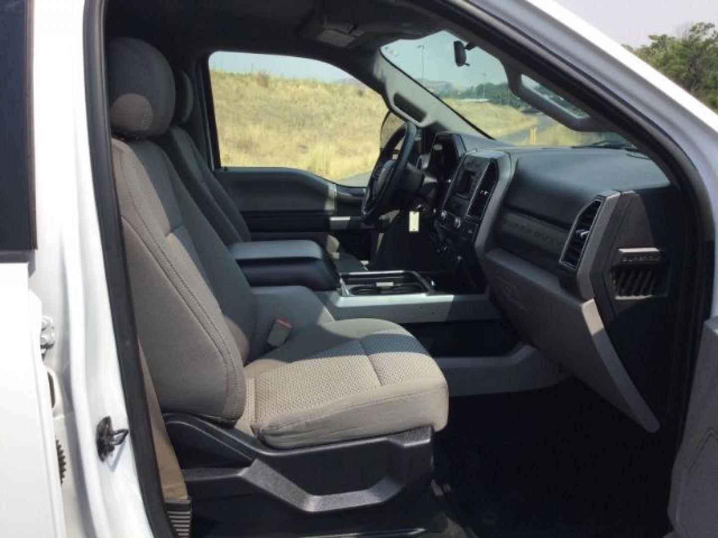 2019 Oxford White /Medium Earth Gray Ford F-350 XLT (1FT8W3BT7KE) with an Powerstroke 6.7L V-8 diesel direct injection engine, 6-Speed Automatic transmission, located at 1801 Main Street, Lewiston, 83501, (208) 743-9371, 46.417065, -117.004799- Photo#21