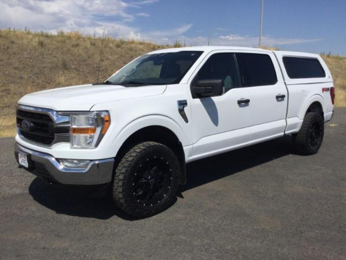 2021 Oxford White /Black/Medium Dark Slate Ford F-150 XLT (1FTFW1E8XMF) with an EcoBoost 3.5L V-6 port/direct injection engine, 10 speed automatic transmission, located at 1801 Main Street, Lewiston, 83501, (208) 743-9371, 46.417065, -117.004799- Photo#2