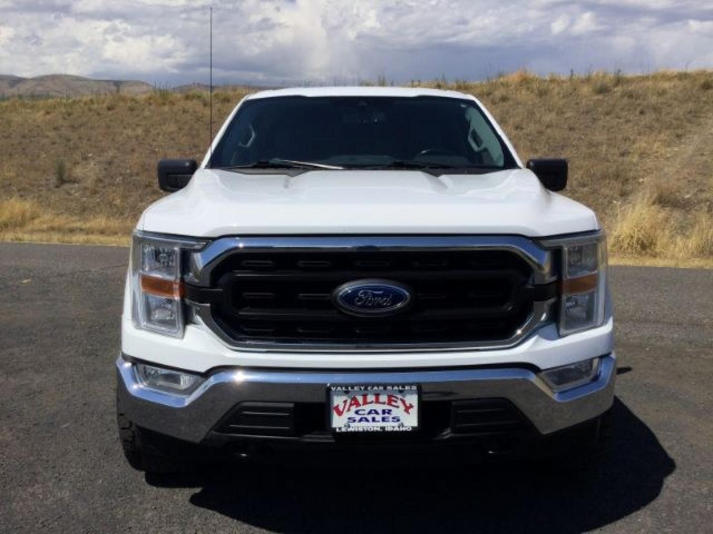 2021 Oxford White /Black/Medium Dark Slate Ford F-150 XLT (1FTFW1E8XMF) with an EcoBoost 3.5L V-6 port/direct injection engine, 10 speed automatic transmission, located at 1801 Main Street, Lewiston, 83501, (208) 743-9371, 46.417065, -117.004799- Photo#24
