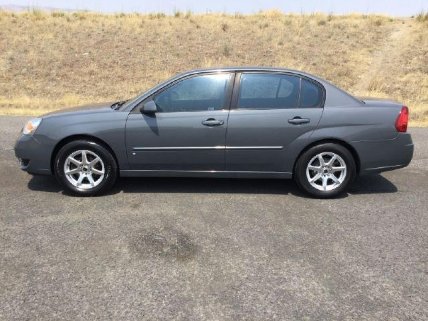 2007 Dark Gray Metallic /Ebony Chevrolet Malibu LT w/1LT (1G1ZT58F37F) with an Ecotec 2.2L I-4 DOHC engine, 4 Speed Automatic transmission, located at 1801 Main Street, Lewiston, 83501, (208) 743-9371, 46.417065, -117.004799- Photo#2