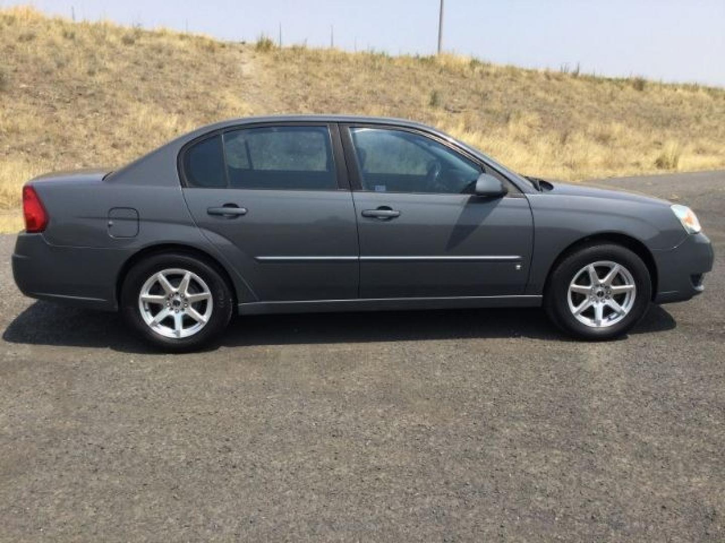 2007 Dark Gray Metallic /Ebony Chevrolet Malibu LT w/1LT (1G1ZT58F37F) with an Ecotec 2.2L I-4 DOHC engine, 4 Speed Automatic transmission, located at 1801 Main Street, Lewiston, 83501, (208) 743-9371, 46.417065, -117.004799- Photo#6