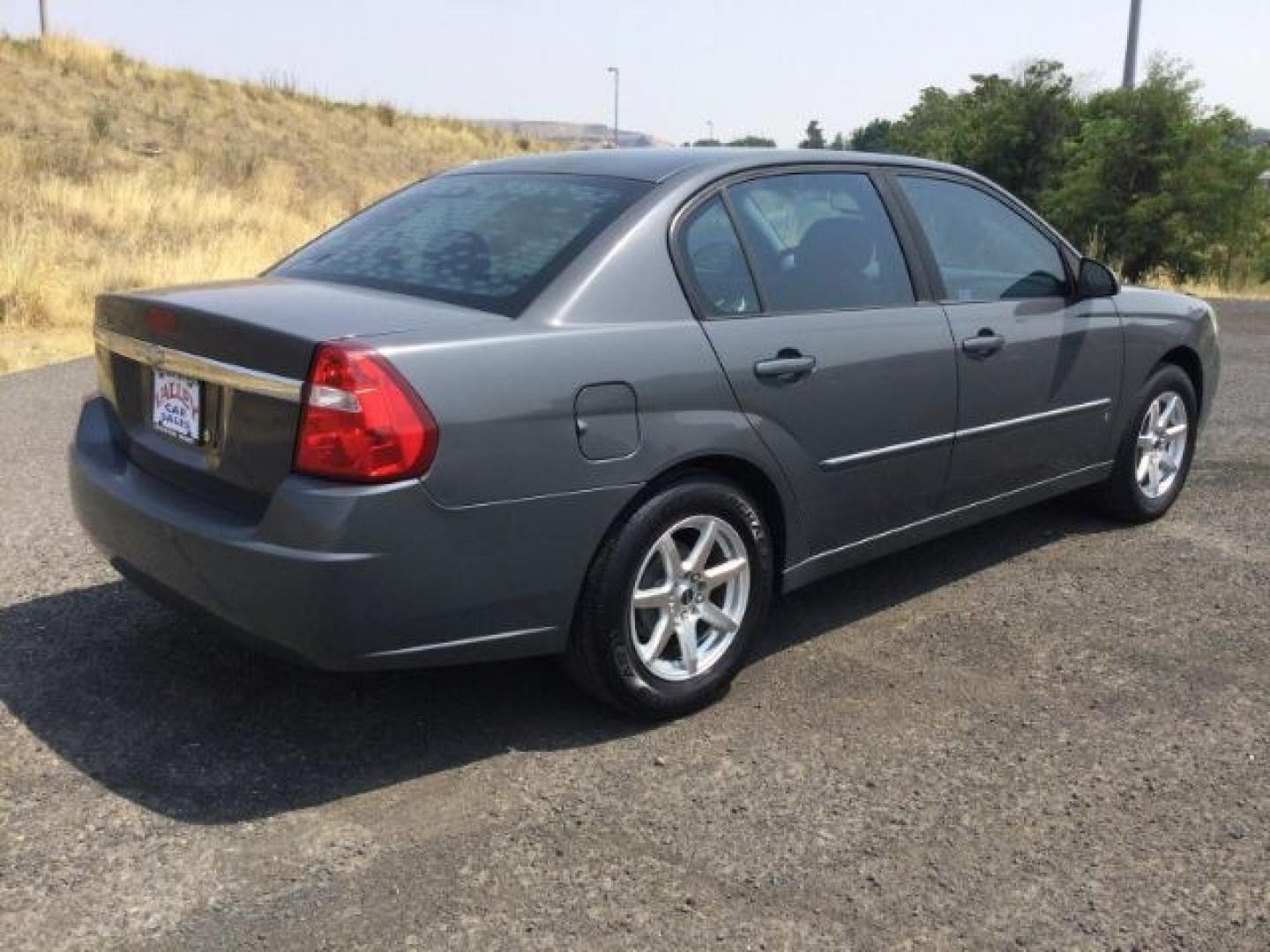 2007 Dark Gray Metallic /Ebony Chevrolet Malibu LT w/1LT (1G1ZT58F37F) with an Ecotec 2.2L I-4 DOHC engine, 4 Speed Automatic transmission, located at 1801 Main Street, Lewiston, 83501, (208) 743-9371, 46.417065, -117.004799- Photo#14