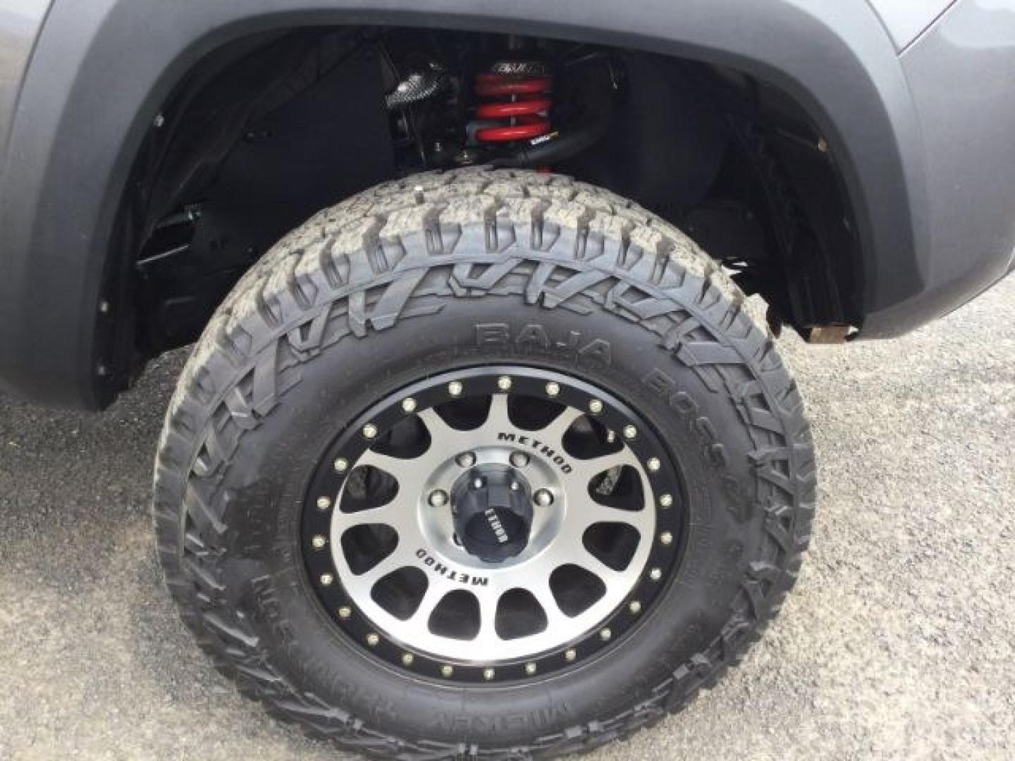 2018 Magnetic Gray Metallic Toyota Tacoma TRD Off Road (3TMCZ5AN5JM) with an 3.5L V-6 port/direct injection engine, located at 1801 Main Street, Lewiston, 83501, (208) 743-9371, 46.417065, -117.004799- Photo#19