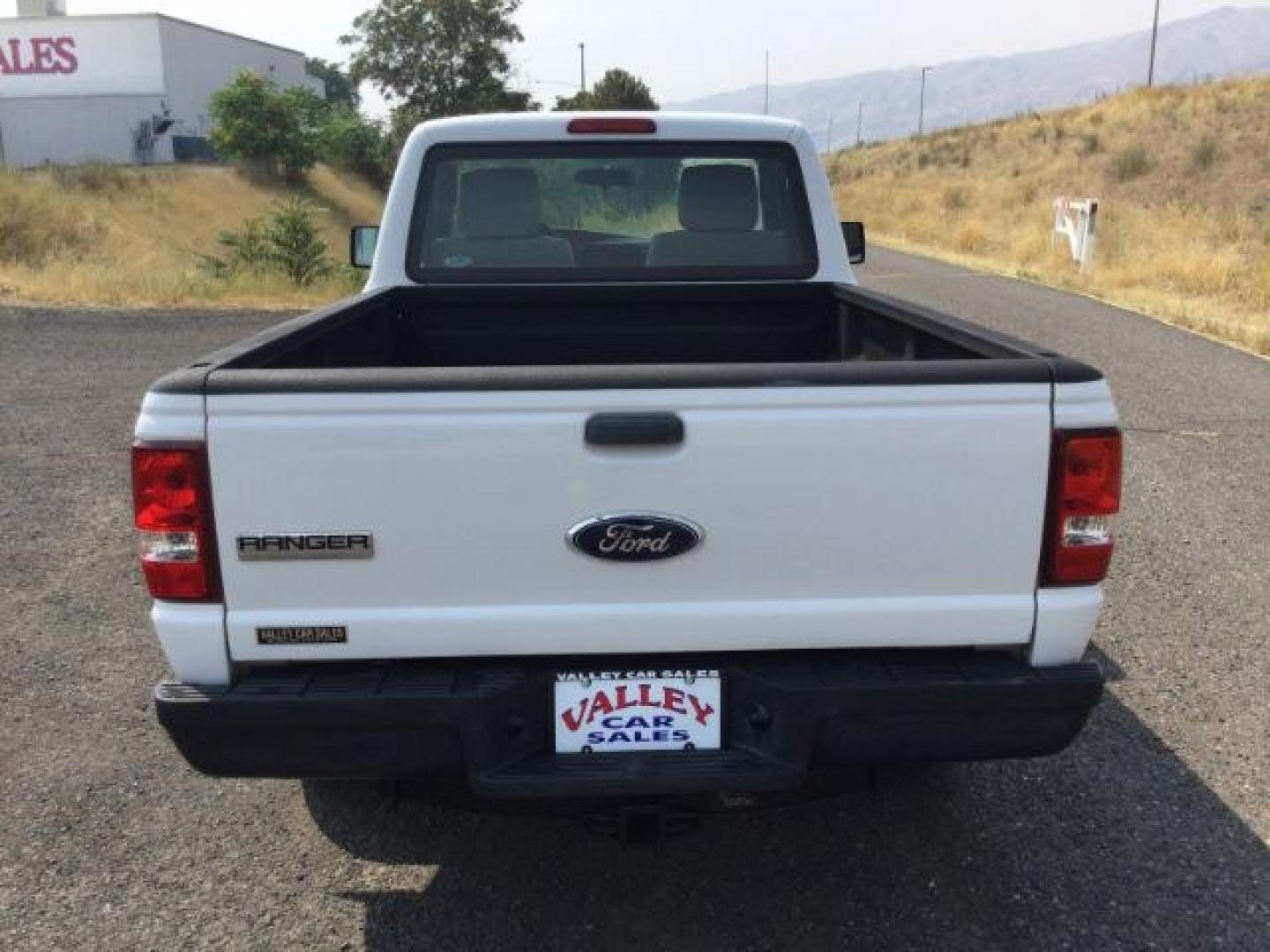 2011 Oxford White /Medium Dark Flint Ford Ranger XL Regular Cab (1FTKR1AD9BP) with an 2.3L I-4 DOHC engine, 5-Speed Manual Transmission transmission, located at 1801 Main Street, Lewiston, 83501, (208) 743-9371, 46.417065, -117.004799- Photo#7