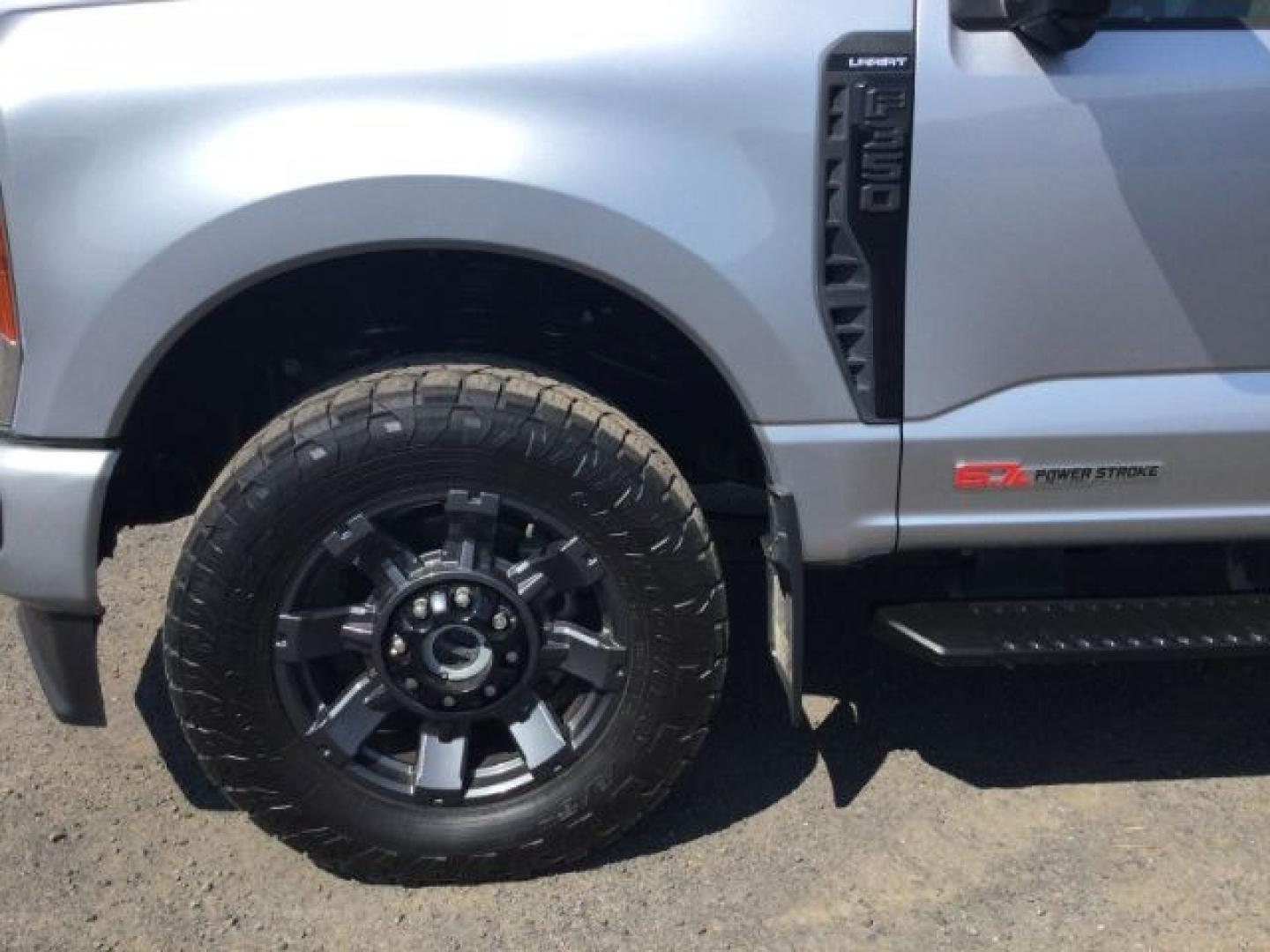 2023 Iconic Silver Metallic /Black Onyx Ford F-350 LARIAT (1FT8W3BM7PE) with an Powerstroke 6.7L V-8 diesel direct injection engine, 10 speed automatic transmission, located at 1801 Main Street, Lewiston, 83501, (208) 743-9371, 46.417065, -117.004799- Photo#11