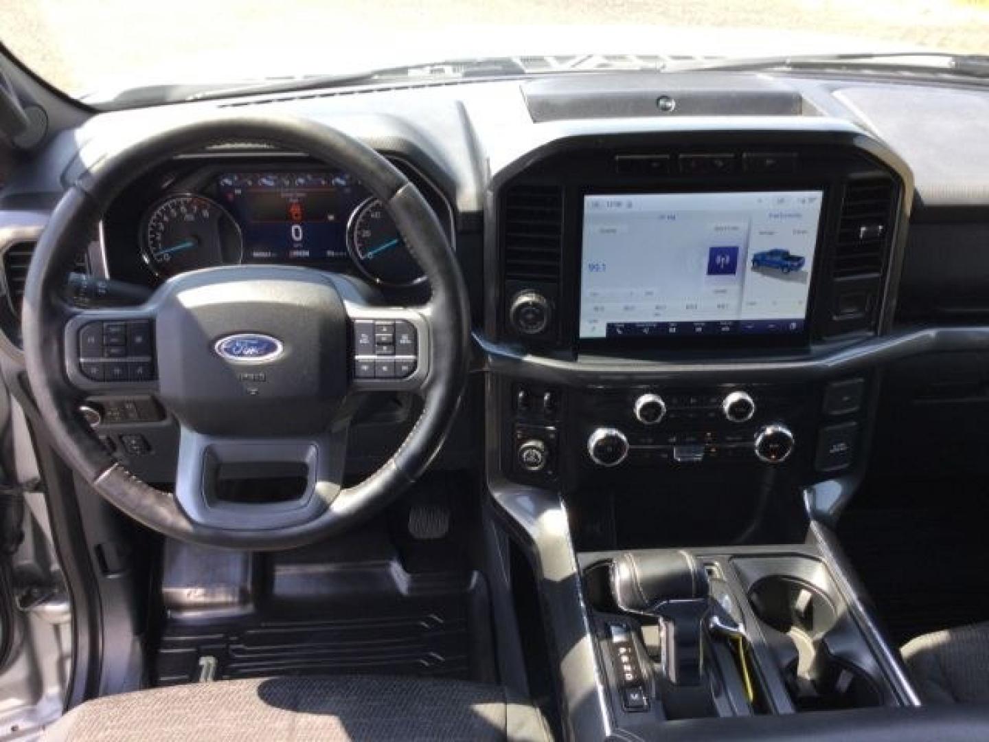 2022 Iconic Silver Metallic /Black w/Medium Dark Slate Ford F-150 XLT (1FTFW1E53NK) with an 5L V-8 port/direct injection engine, 10 speed automatic transmission, located at 1801 Main Street, Lewiston, 83501, (208) 743-9371, 46.417065, -117.004799- Photo#6