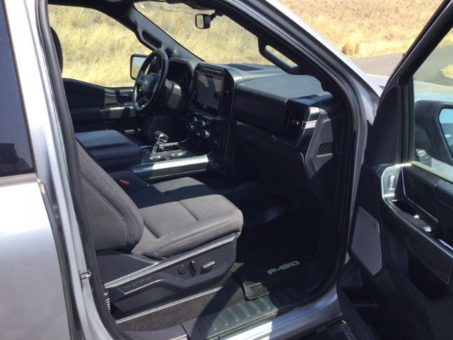 2022 Iconic Silver Metallic /Black w/Medium Dark Slate Ford F-150 XLT (1FTFW1E53NK) with an 5L V-8 port/direct injection engine, 10 speed automatic transmission, located at 1801 Main Street, Lewiston, 83501, (208) 743-9371, 46.417065, -117.004799- Photo#23
