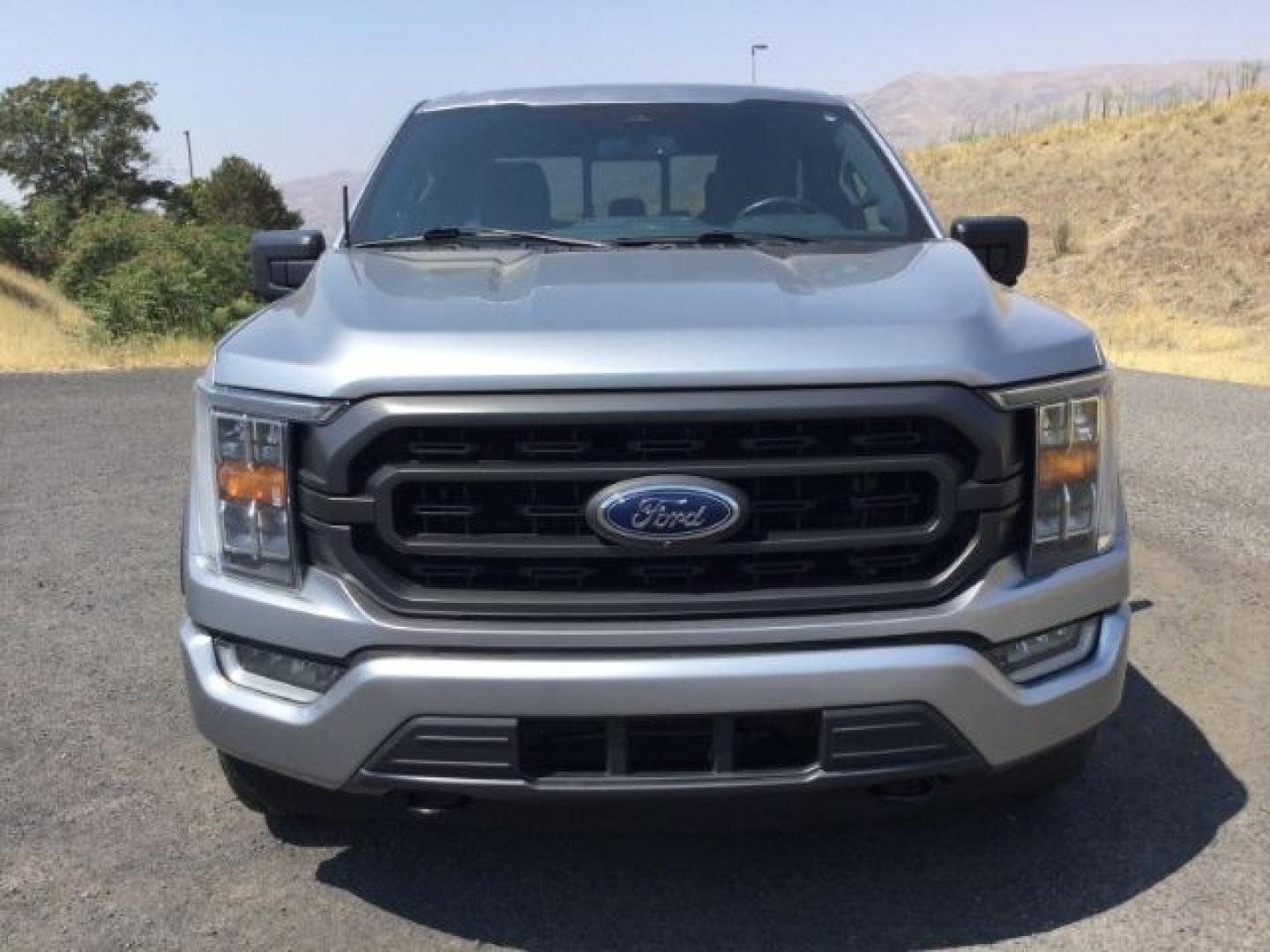 2022 Iconic Silver Metallic /Black w/Medium Dark Slate Ford F-150 XLT (1FTFW1E53NK) with an 5L V-8 port/direct injection engine, 10 speed automatic transmission, located at 1801 Main Street, Lewiston, 83501, (208) 743-9371, 46.417065, -117.004799- Photo#25