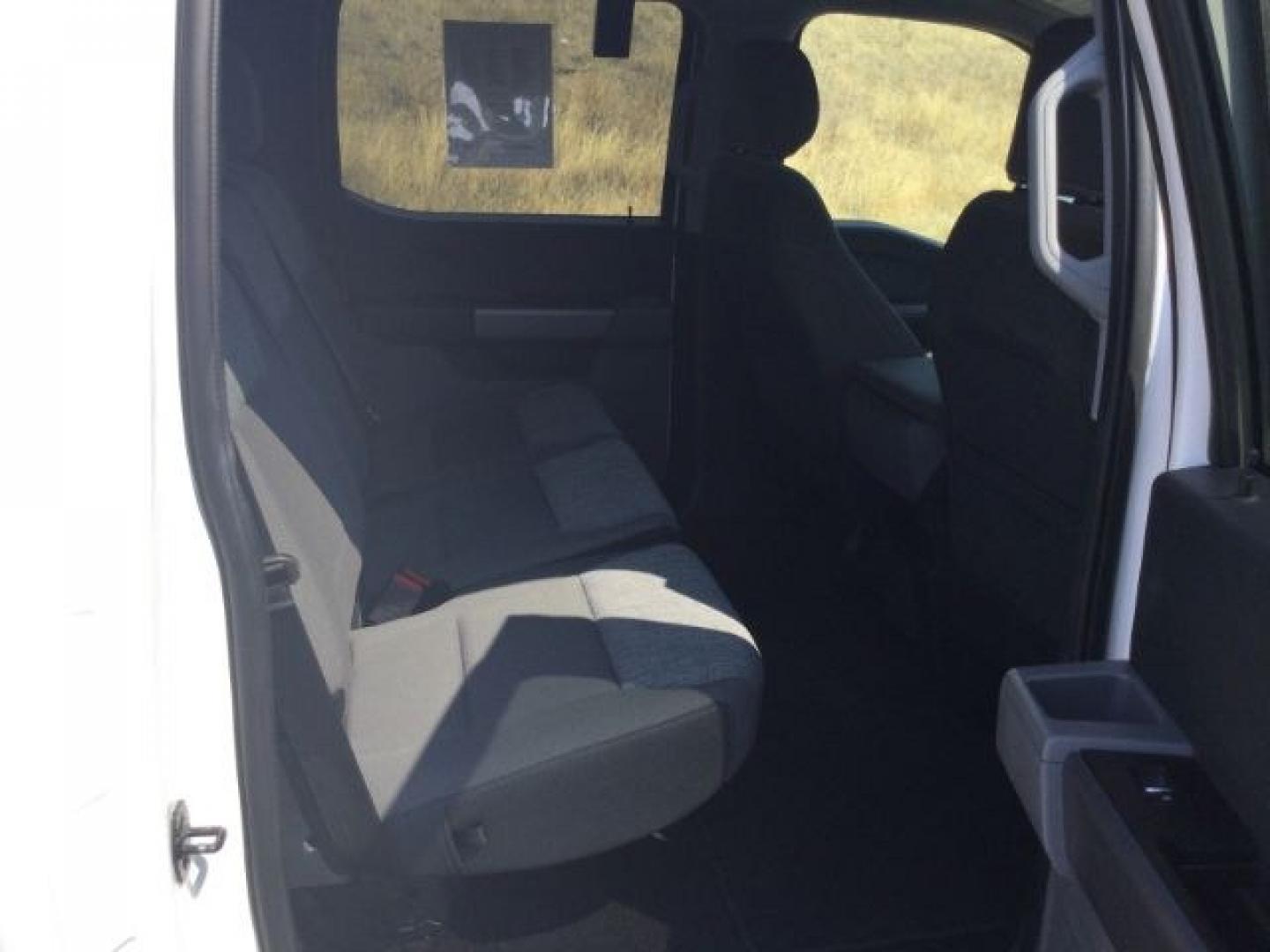 2021 Oxford White /Black/Medium Dark Slate Ford F-150 XLT (1FTFW1E86MF) with an EcoBoost 3.5L V-6 port/direct injection engine, 10 speed automatic transmission, located at 1801 Main Street, Lewiston, 83501, (208) 743-9371, 46.417065, -117.004799- Photo#17