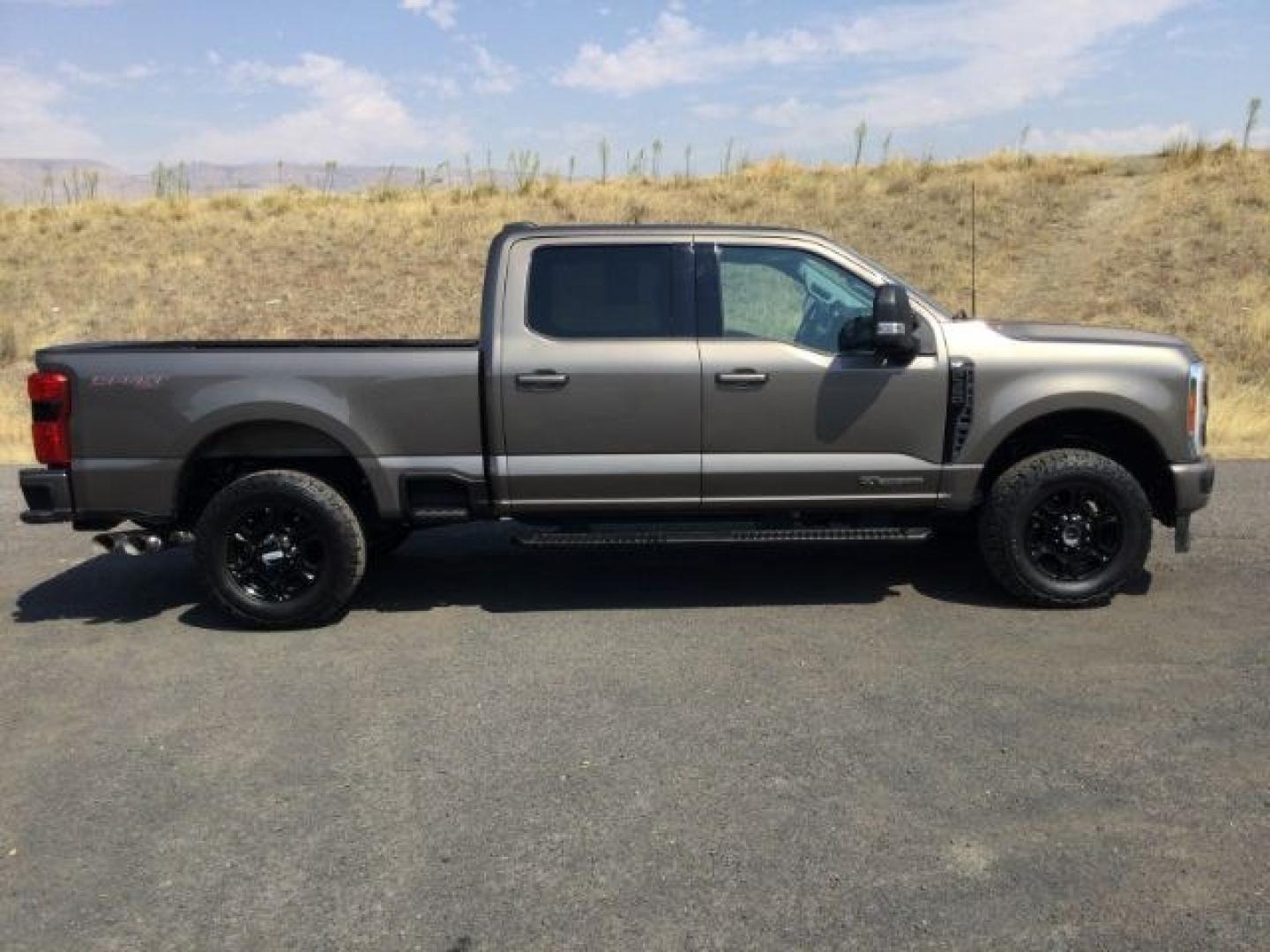 2023 Stone Grey Metallic /Medium Dark Slate Ford F-350 SD Crew Cab XLT 4x4 (1FT8W3BT9PE) with an 6.7L V8 OHV 16V DIESEL engine, 10 speed automatic transmission, located at 1801 Main Street, Lewiston, 83501, (208) 743-9371, 46.417065, -117.004799- Photo#19