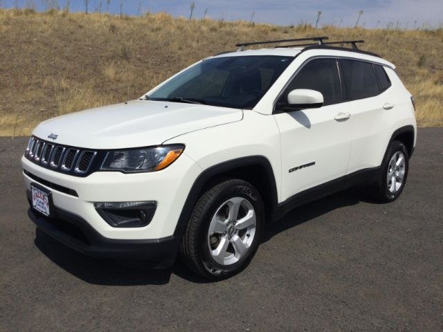 photo of 2018 Jeep Compass Latitude 4x4