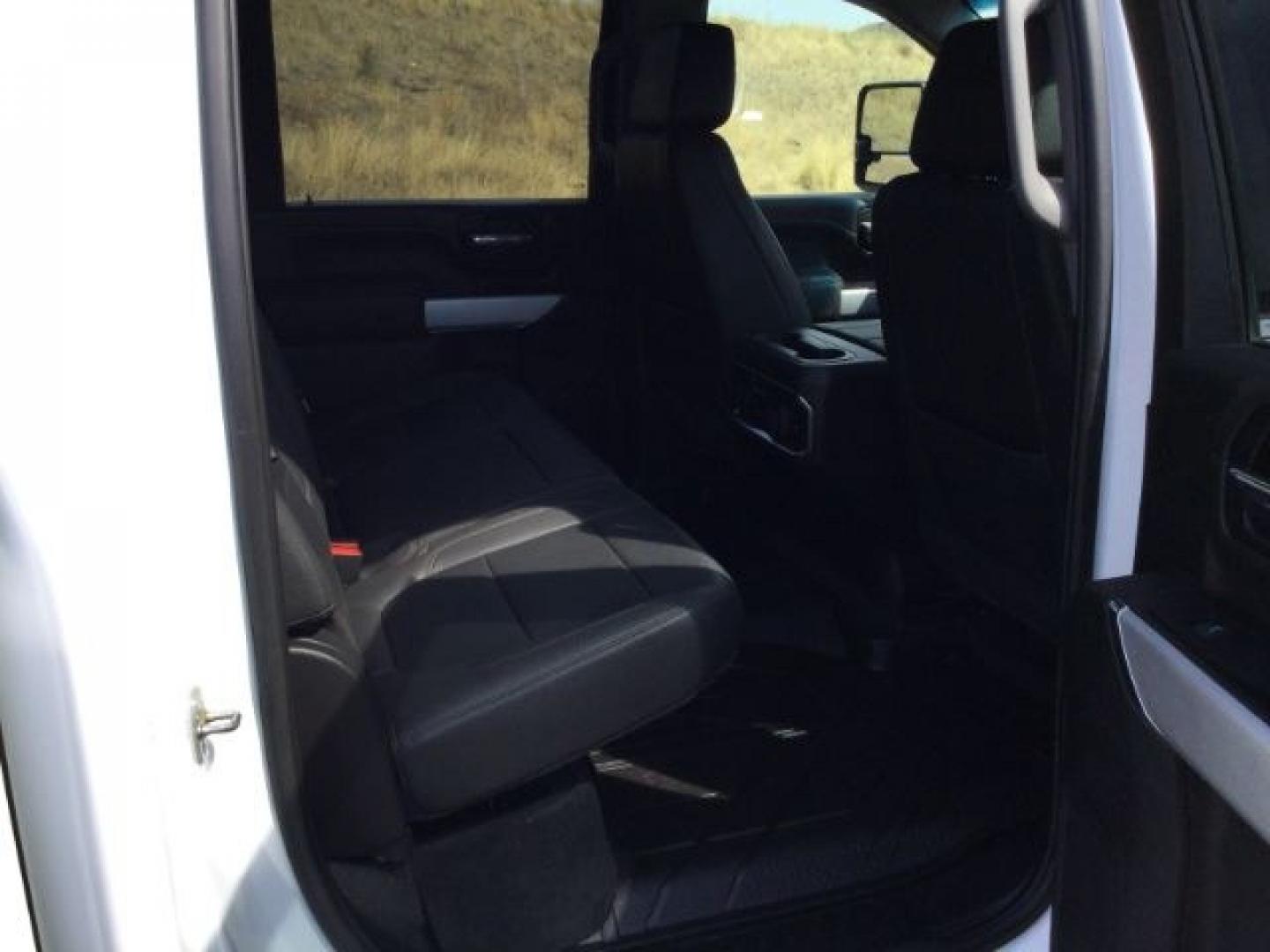 2023 Summit White /Jet Black Chevrolet Silverado 3500HD LTZ (1GC4YUEY2PF) with an Duramax 6.6L V-8 direct injection engine, 10-speed automatic transmission, located at 1801 Main Street, Lewiston, 83501, (208) 743-9371, 46.417065, -117.004799- Photo#20