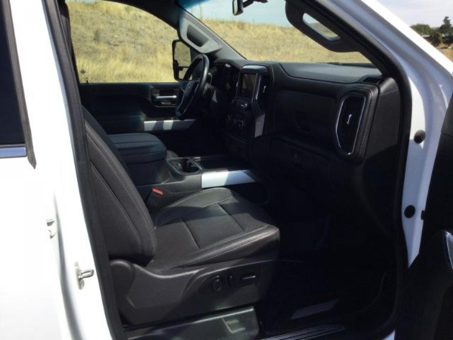 2023 Summit White /Jet Black Chevrolet Silverado 3500HD LTZ (1GC4YUEY2PF) with an Duramax 6.6L V-8 direct injection engine, 10-speed automatic transmission, located at 1801 Main Street, Lewiston, 83501, (208) 743-9371, 46.417065, -117.004799- Photo#21
