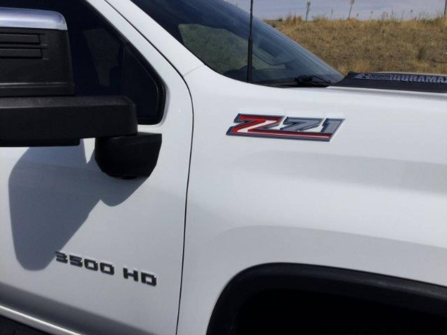 2023 Summit White /Jet Black Chevrolet Silverado 3500HD LTZ (1GC4YUEY2PF) with an Duramax 6.6L V-8 direct injection engine, 10-speed automatic transmission, located at 1801 Main Street, Lewiston, 83501, (208) 743-9371, 46.417065, -117.004799- Photo#22