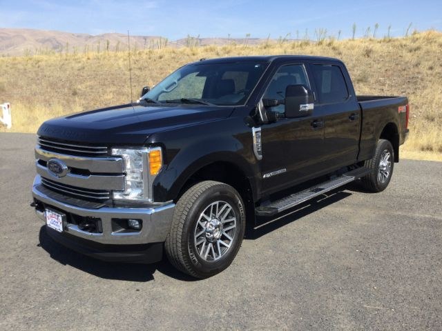 photo of 2017 Ford F-350 LARIAT
