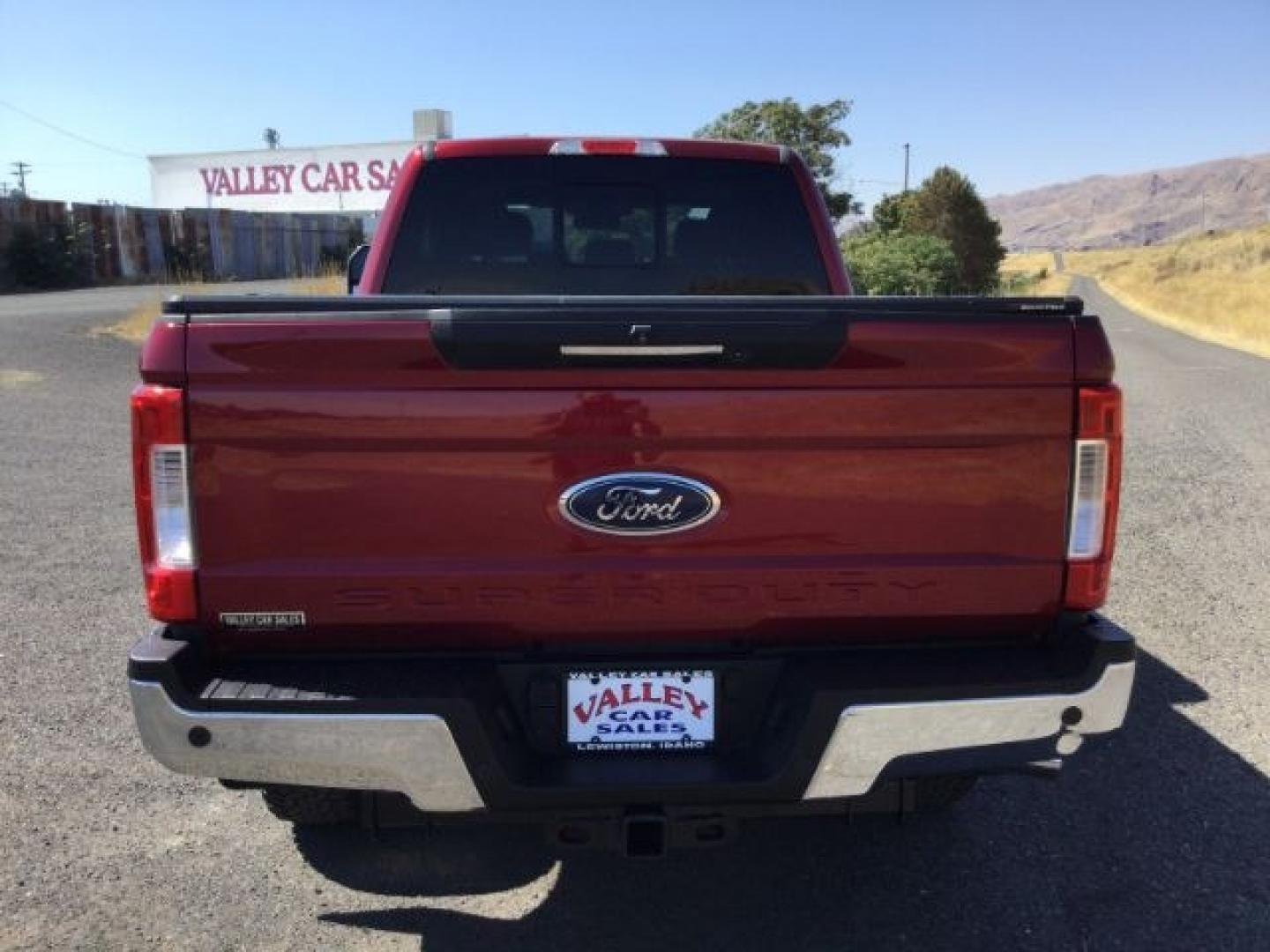 2017 Ruby Red Metallic Tinted Clearcoat /Black Ford F-350 LARIAT (1FT8W3BT7HE) with an Powerstroke 6.7L V-8 diesel direct injection engine, 6-Speed Automatic transmission, located at 1801 Main Street, Lewiston, 83501, (208) 743-9371, 46.417065, -117.004799- Photo#8