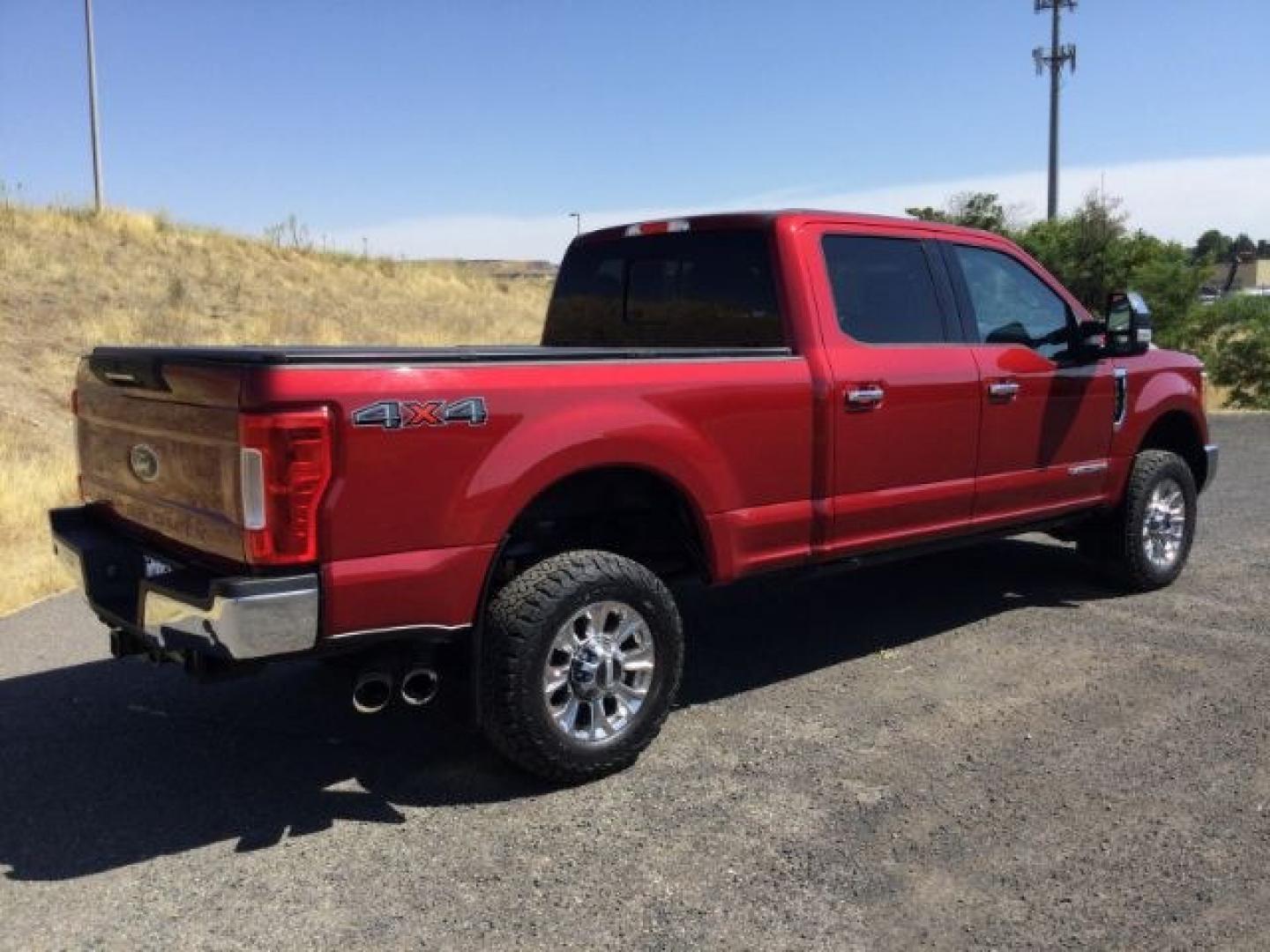2017 Ruby Red Metallic Tinted Clearcoat /Black Ford F-350 LARIAT (1FT8W3BT7HE) with an Powerstroke 6.7L V-8 diesel direct injection engine, 6-Speed Automatic transmission, located at 1801 Main Street, Lewiston, 83501, (208) 743-9371, 46.417065, -117.004799- Photo#18