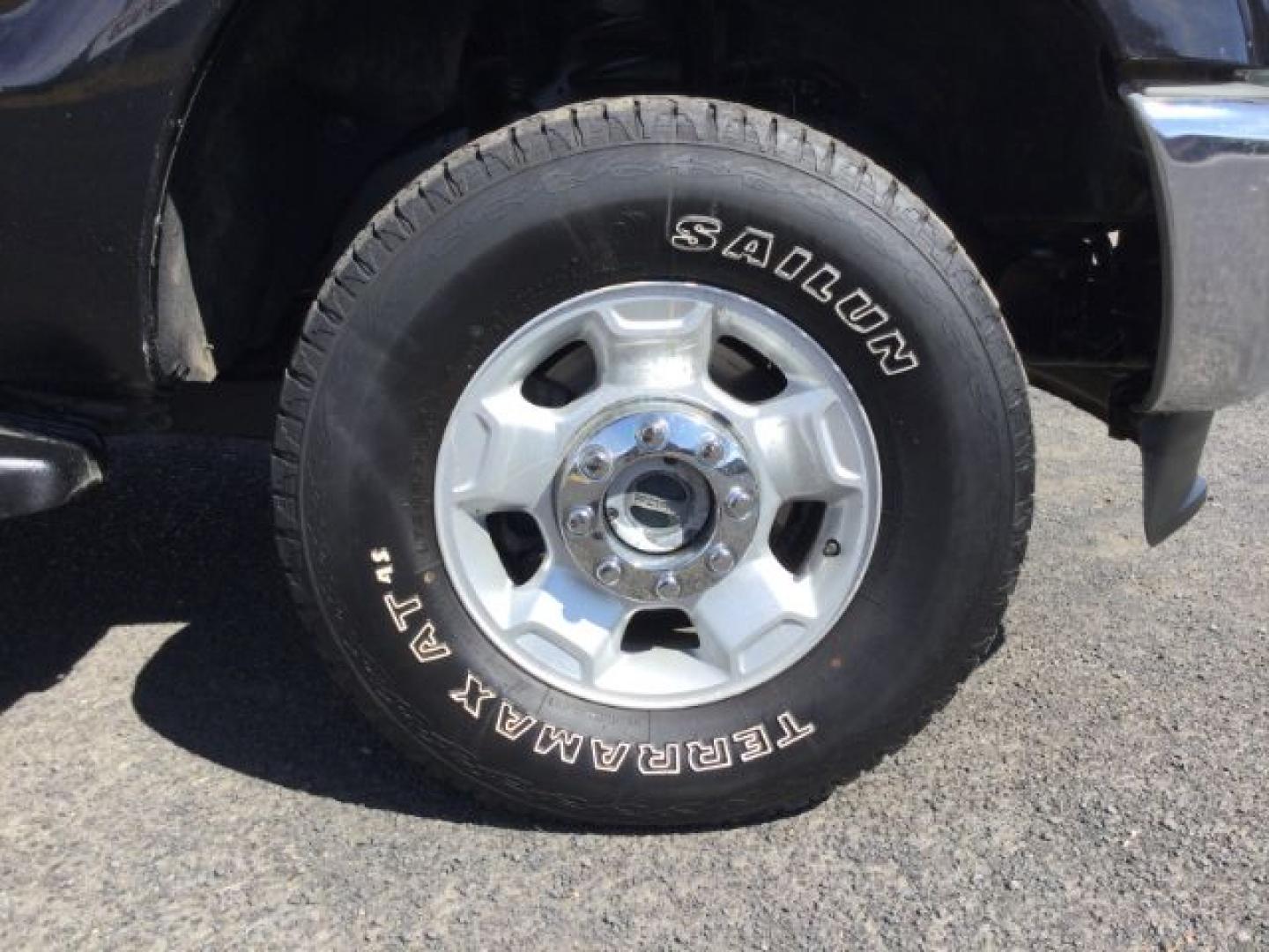 2011 Tuxedo Black Metallic /Adobe Cloth Ford F-250 Super Cab XLT 4x4 (1FT7X2B65BE) with an 6.2 EFI V8 engine, 6-Speed Automatic transmission, located at 1801 Main Street, Lewiston, 83501, (208) 743-9371, 46.417065, -117.004799- Photo#14